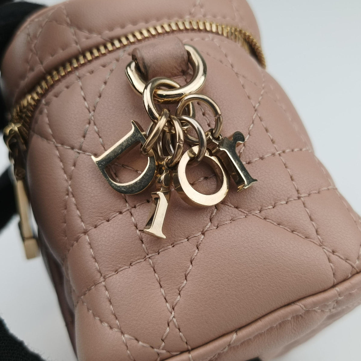 Pre-owned Christian Dior Lady Dior micro vanity Pink lambskin  shoulderbag | stylenewstar