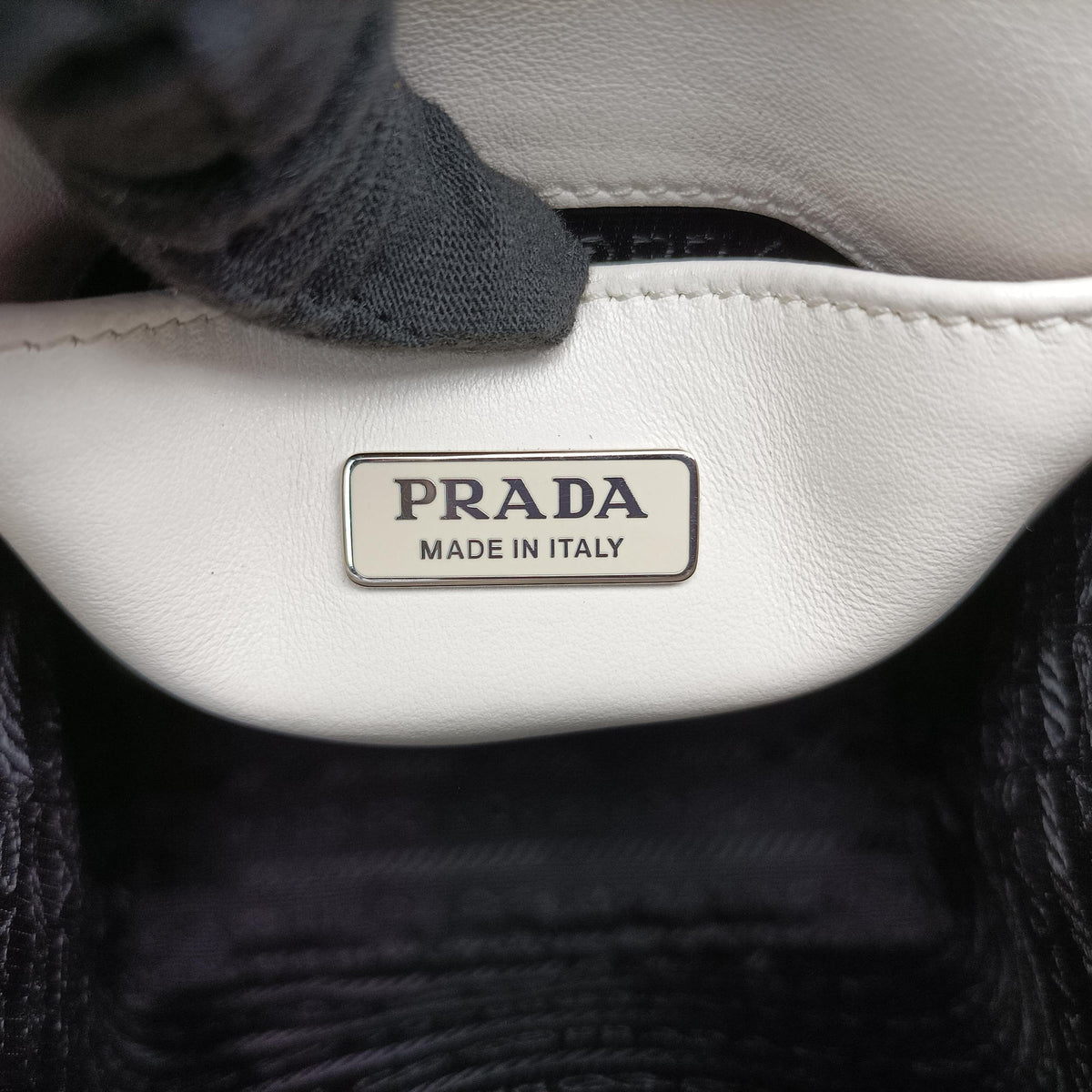 Pre-owned Prada Mirror Tote White Leather 1BA331 shoulderbag | stylenewstar