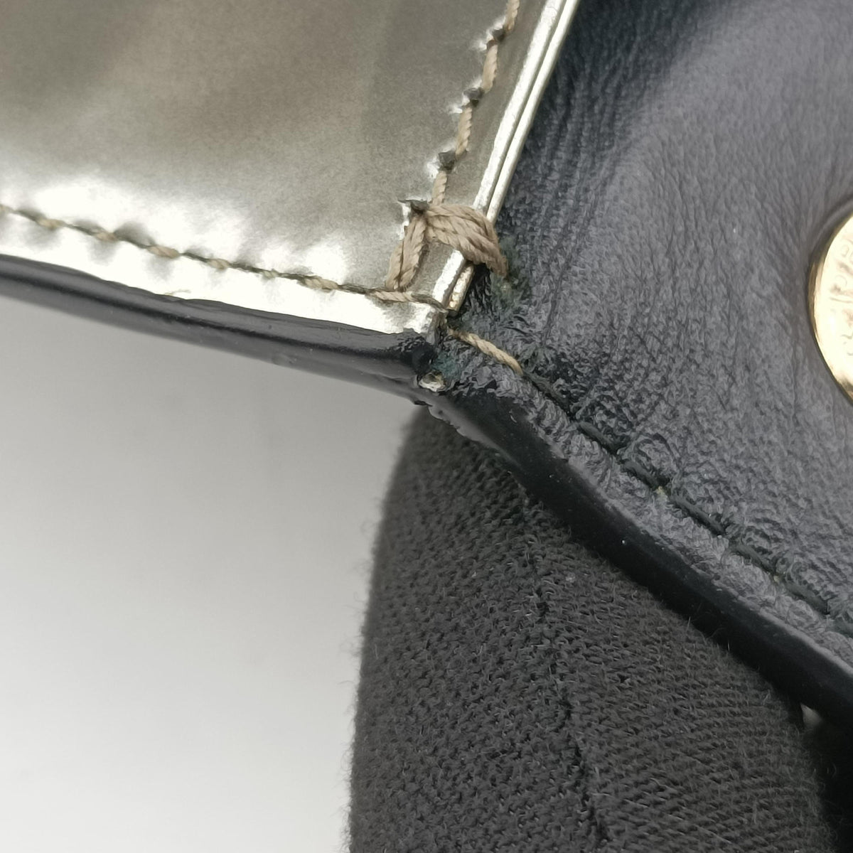 Secondhand Bvlgari SERPENTI FOREVER Silver Patent Leather  shoulderbag | stylenewstar