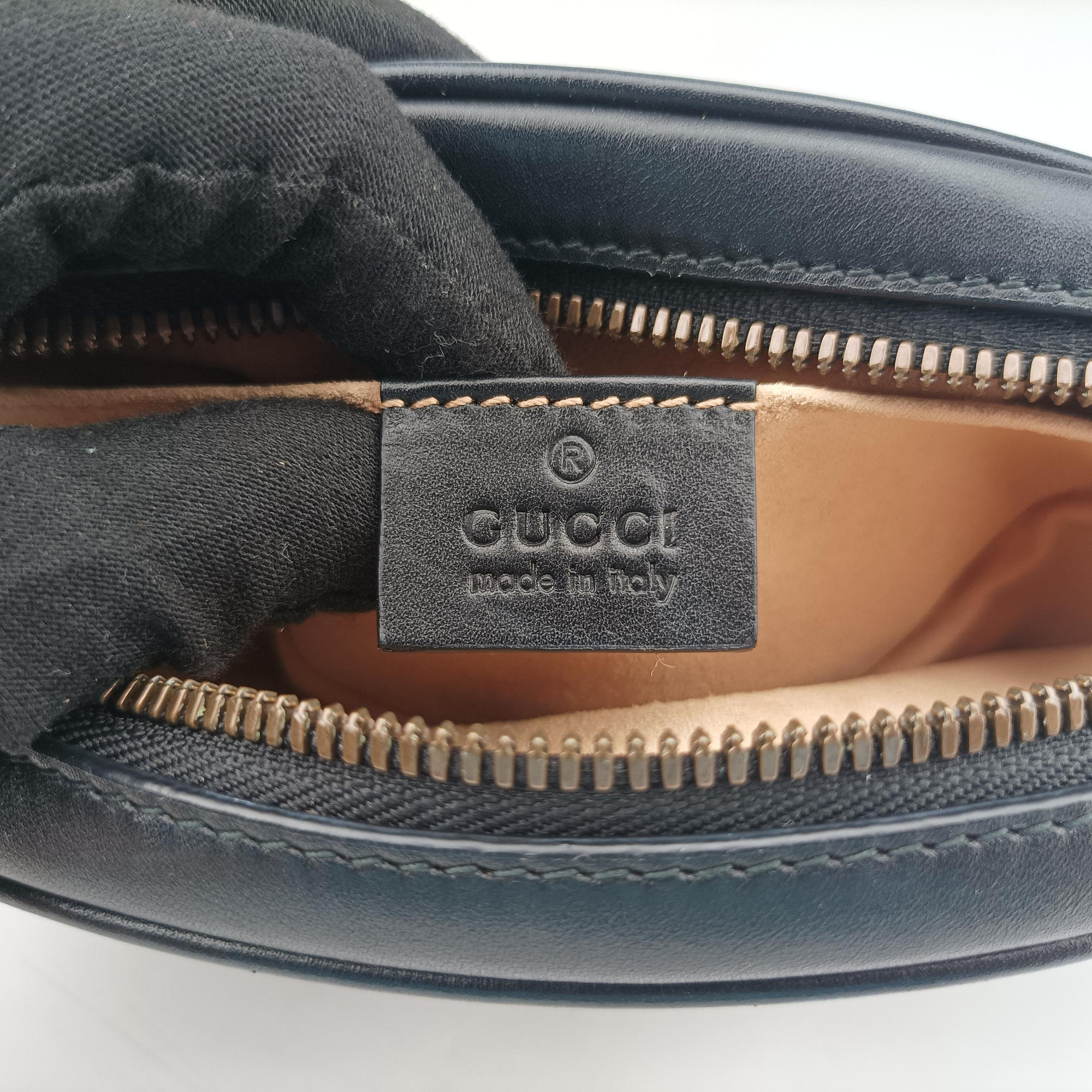 Secondhand Gucci GG Marmont Black Leather 476434 bum bag/waist bag | stylenewstar