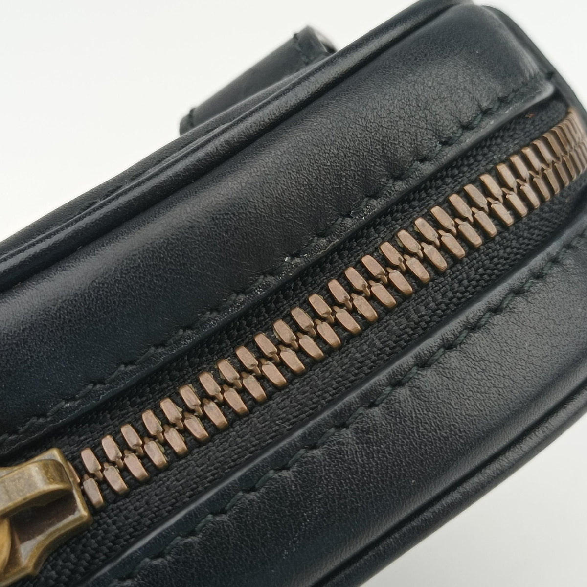 Secondhand Gucci GG Marmont Black Leather 476434 bum bag/waist bag | stylenewstar