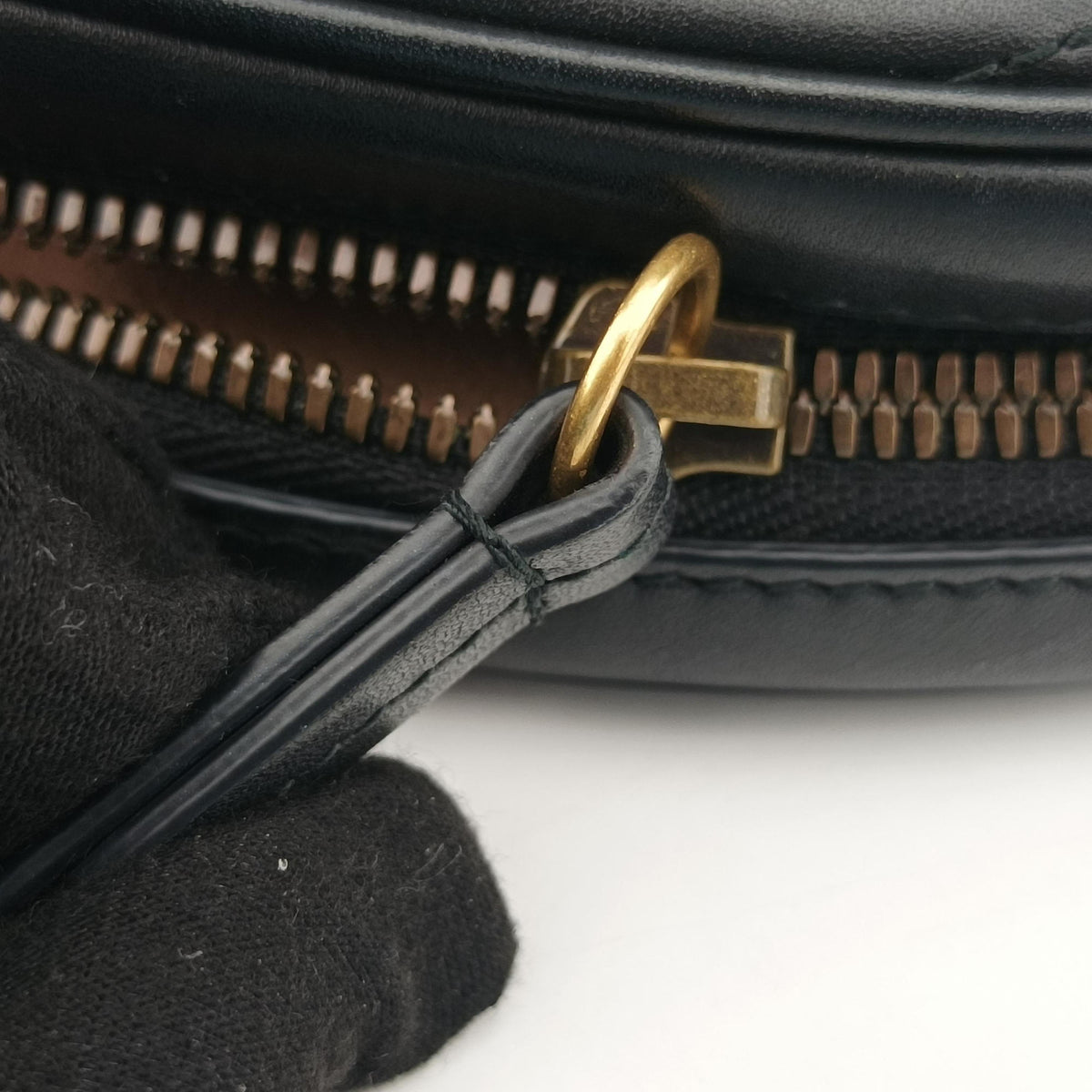 Secondhand Gucci GG Marmont Black Leather 476434 bum bag/waist bag | stylenewstar