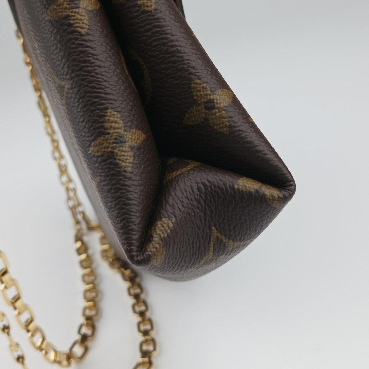 Pre-owned Louis Vuitton PALLAS Chain Brown×CERISE Monogram Canvas×calf leather M41201 shoulderbag | stylenewstar