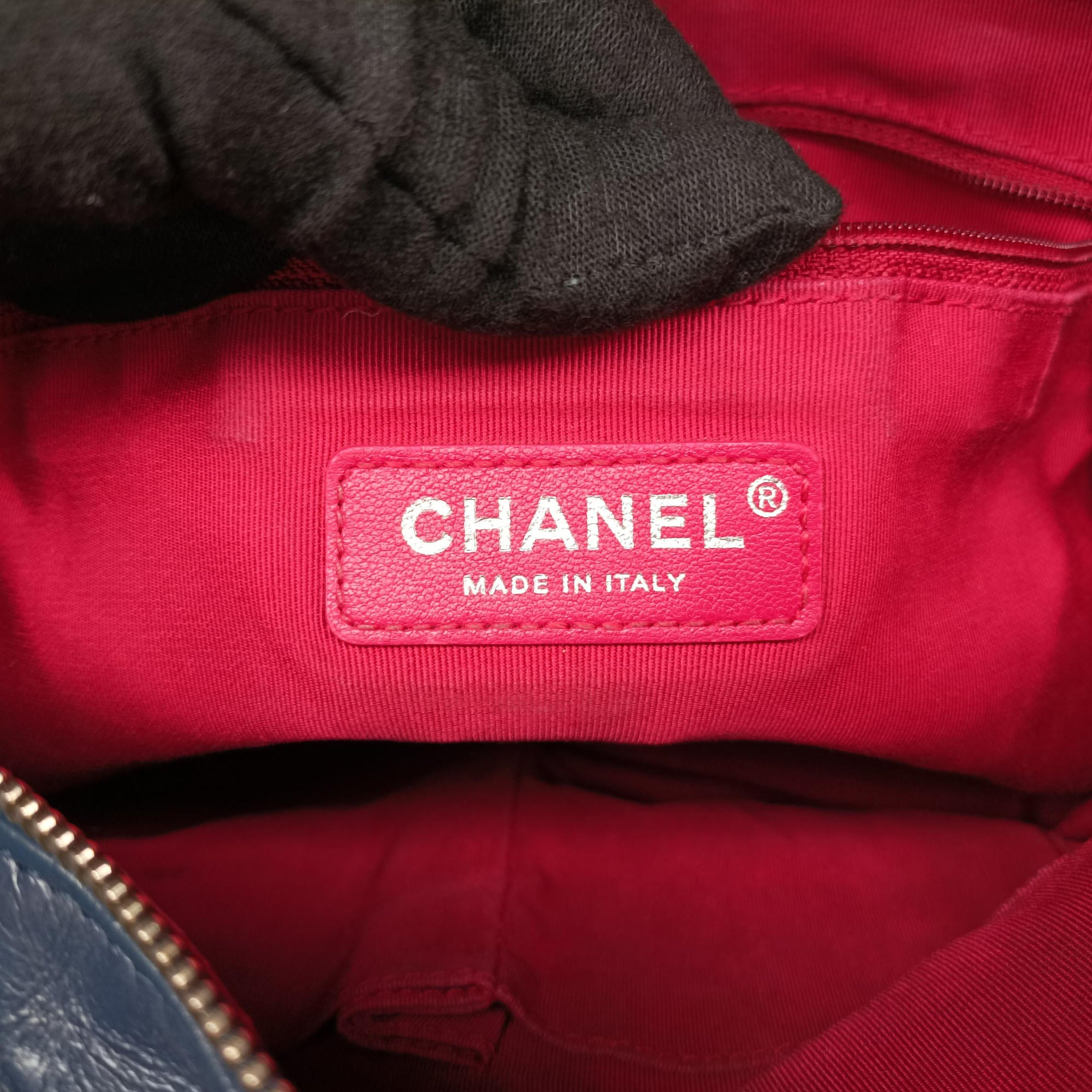 Pre-owned Chanel GABRIELLE Black×navy Leather A93824 shoulderbag | stylenewstar