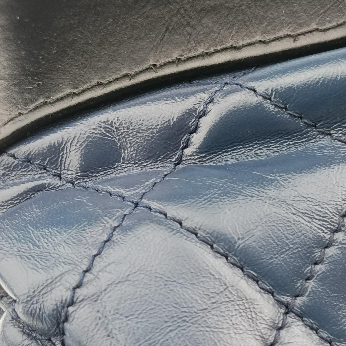 Secondhand Chanel GABRIELLE Black×navy Leather A93824 shoulderbag | stylenewstar