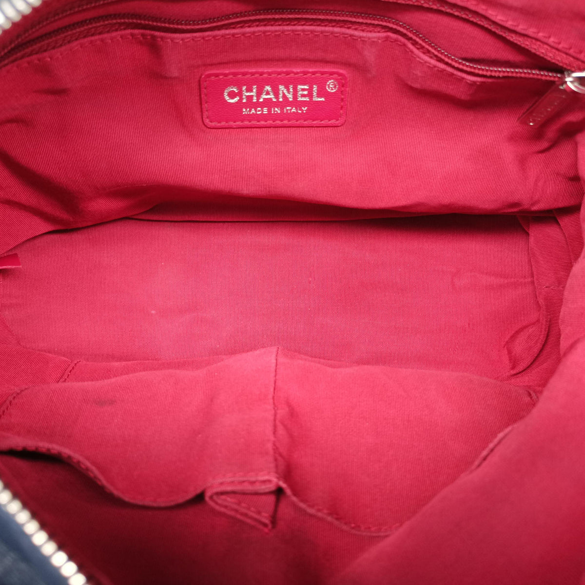 Secondhand Chanel GABRIELLE Black×navy Leather A93824 shoulderbag | stylenewstar