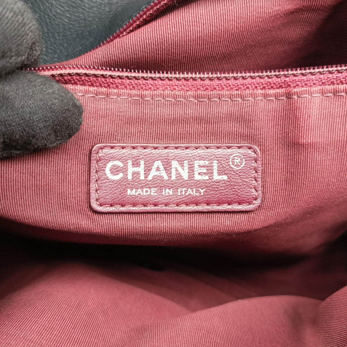Vintage Chanel BOY CHANEL Black × Green Leather A92005 shoulderbag | stylenewstar