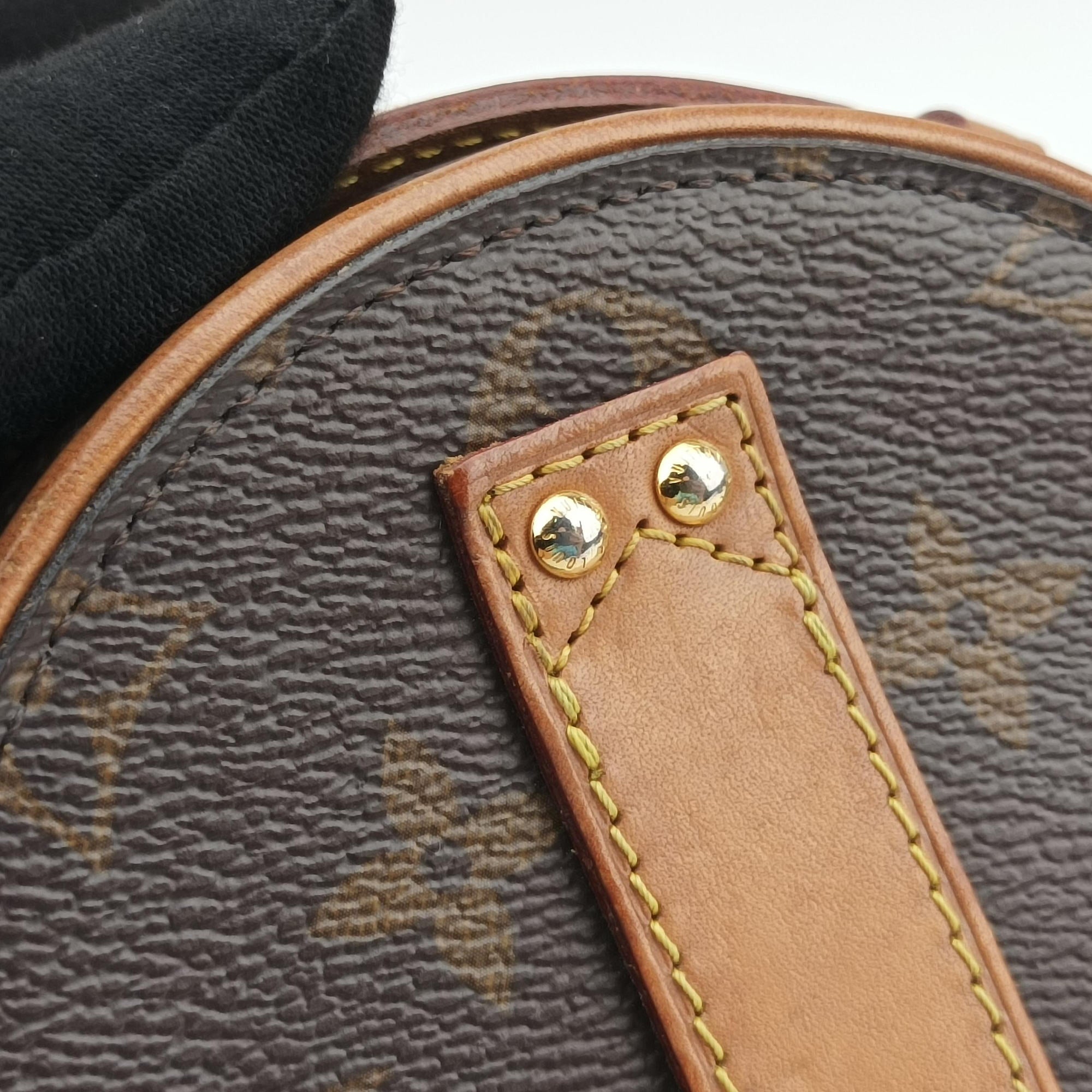 Secondhand Louis Vuitton BOITE CHAPEAU Brown Monogram Canvas M44699 shoulderbag | stylenewstar