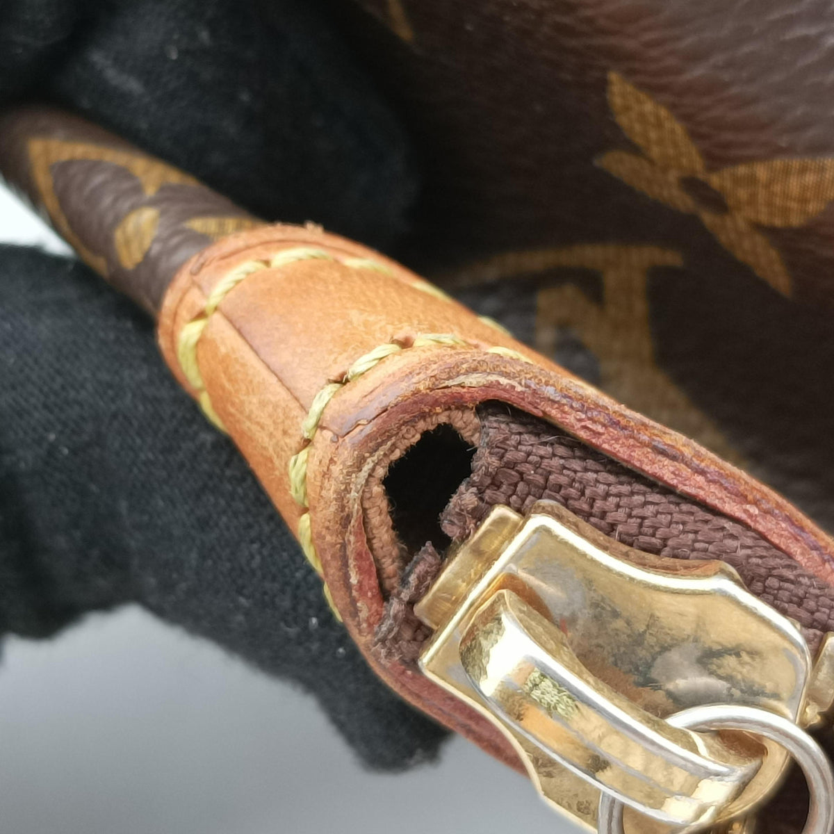 Secondhand Louis Vuitton TIVOLI GM Brown Monogram Canvas M40144 handbag | stylenewstar