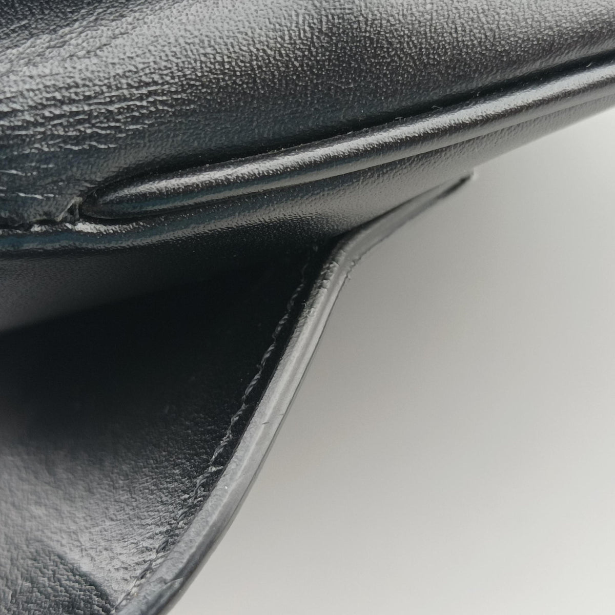 Pre-owned Celine 16 Bag Black Calfskin  shoulderbag | stylenewstar