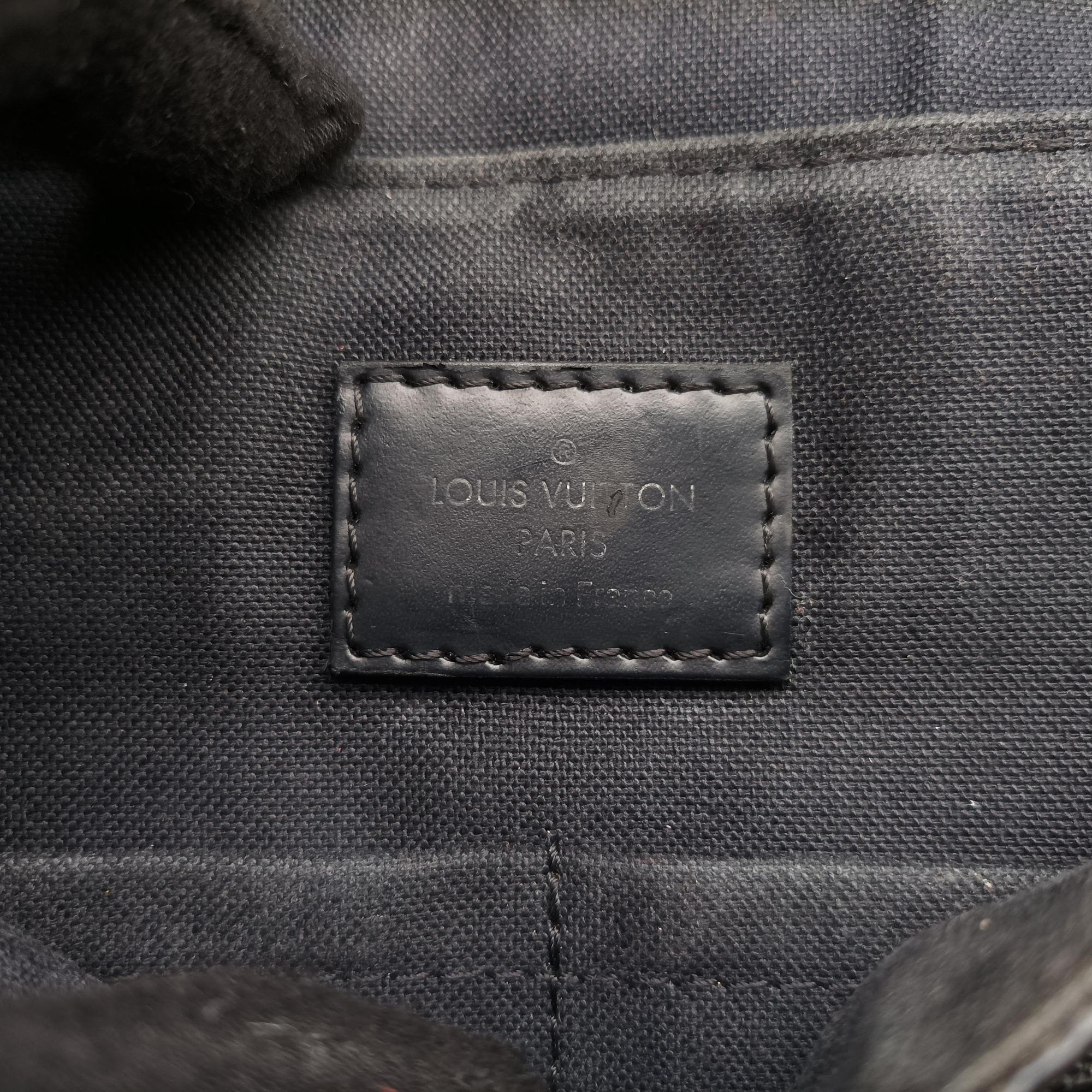 Pre-owned Louis Vuitton District PM Noir Damier GRAPHITE N41260 shoulderbag | stylenewstar