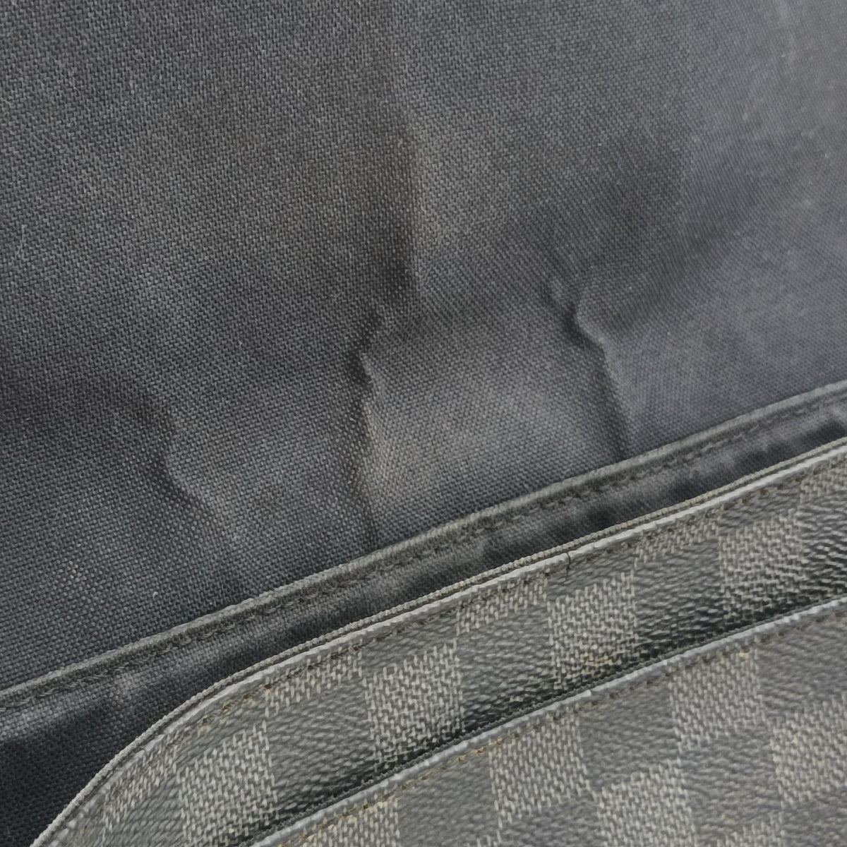 Pre-owned Louis Vuitton District PM Noir Damier GRAPHITE N41260 shoulderbag | stylenewstar