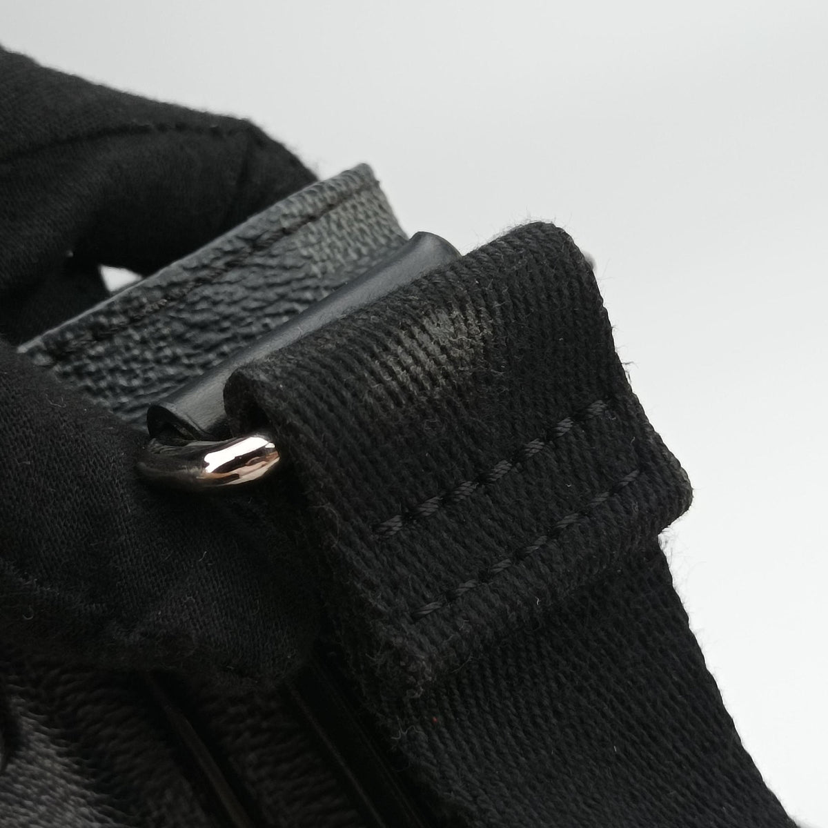 Pre-owned Louis Vuitton District PM Noir Damier GRAPHITE N41260 shoulderbag | stylenewstar