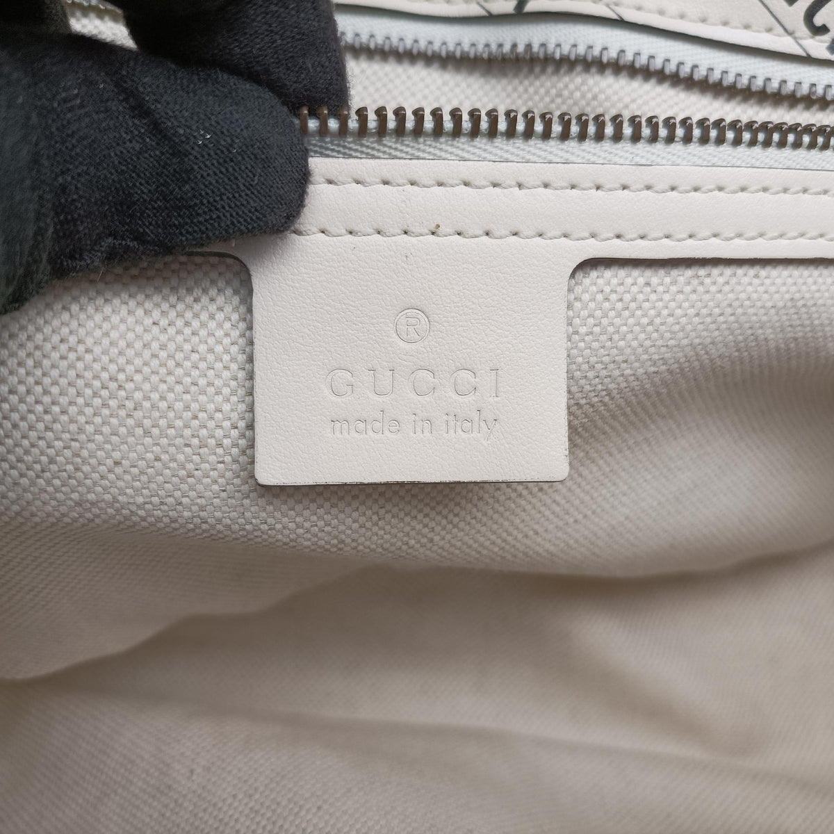 Pre-owned Gucci The Hacker Project GG Marmont White Leather 443497 shoulderbag | stylenewstar