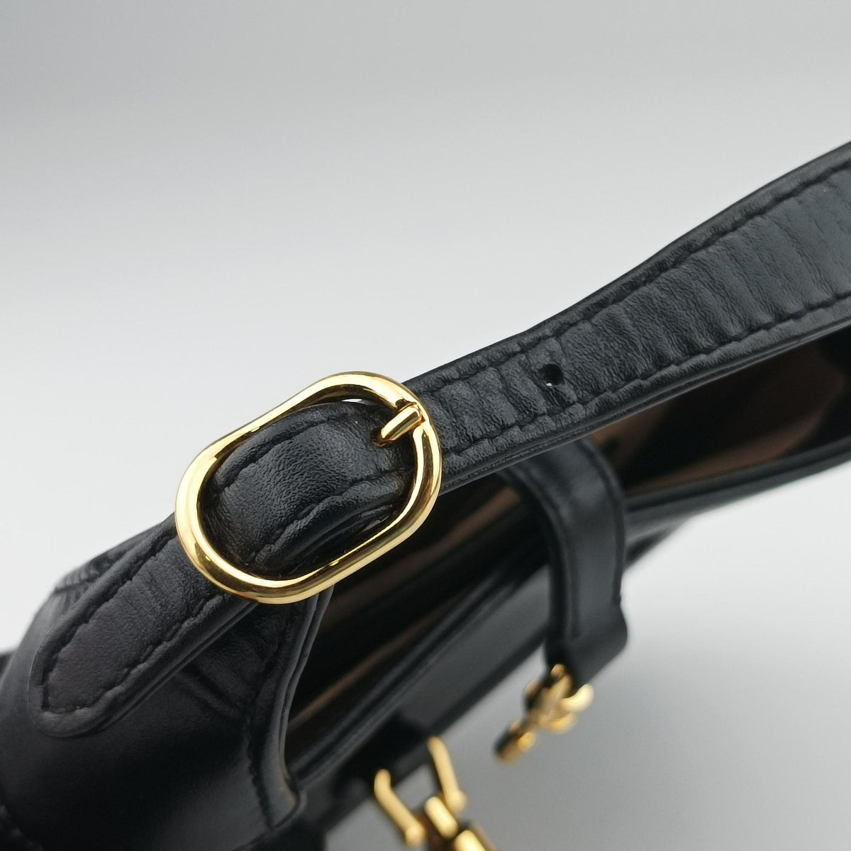Pre-owned Gucci JACKIE 1961 Black Leather 637091 shoulderbag | stylenewstar