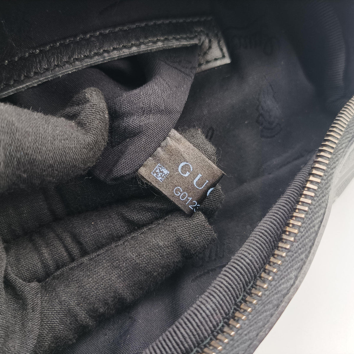 Pre-owned Gucci GG Supreme Black PVC coated canvas 233269 bum bag/waist bag | stylenewstar