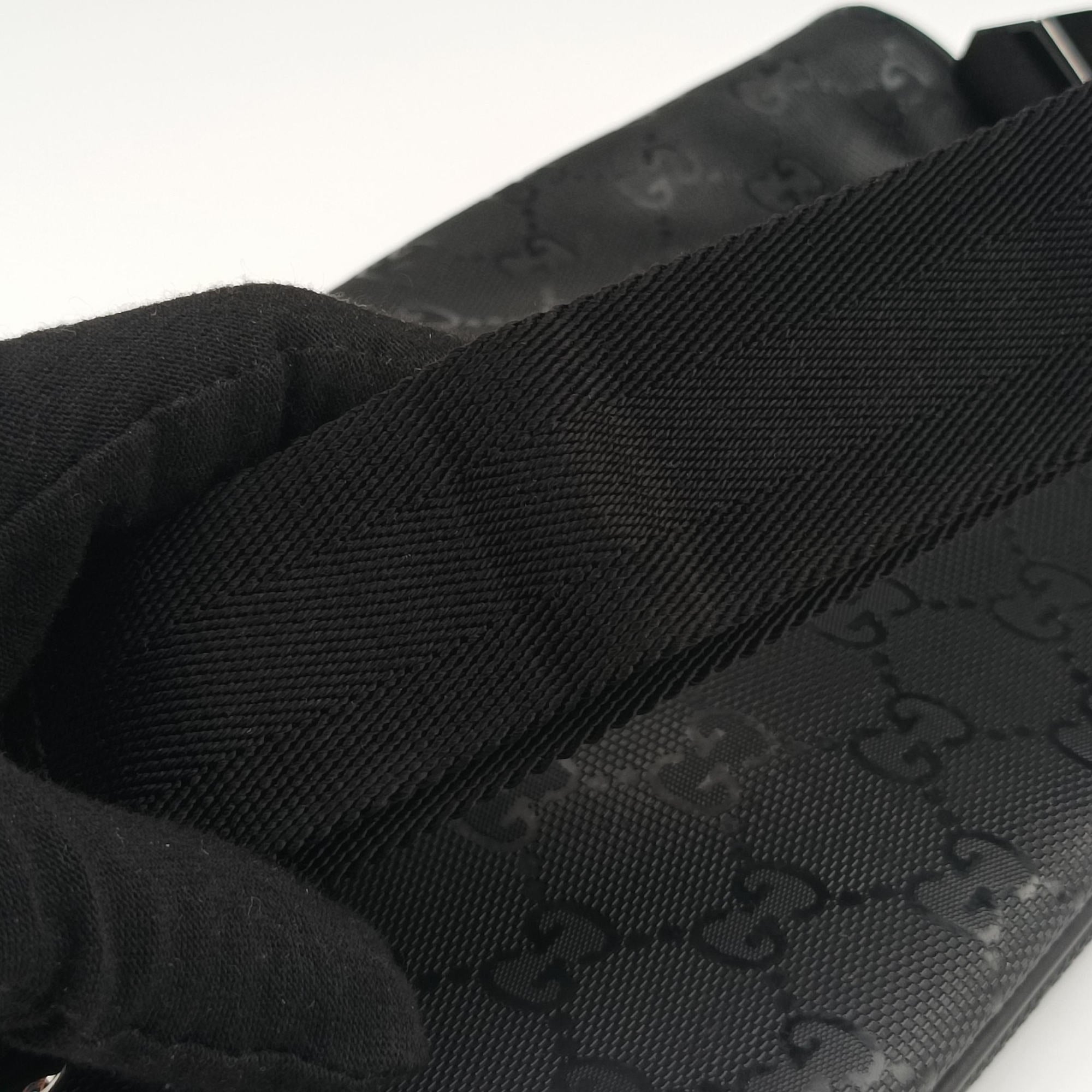 Pre-owned Gucci GG Supreme Black PVC coated canvas 233269 bum bag/waist bag | stylenewstar
