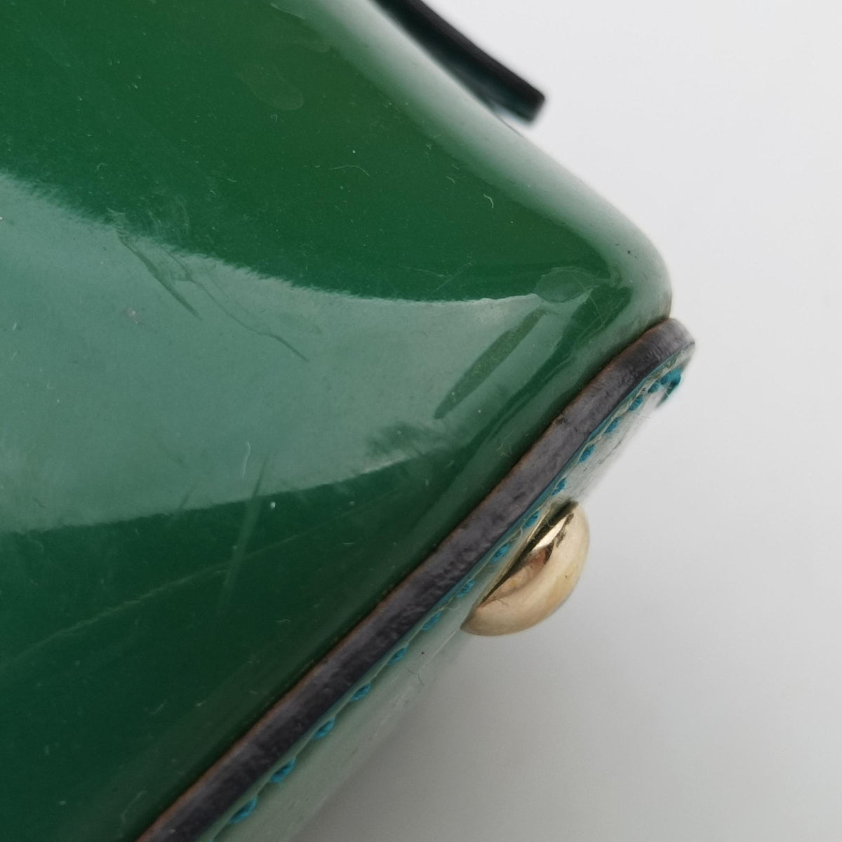 Pre-owned Gucci Microguccissima Green Patent Leather 309617 shoulderbag | stylenewstar