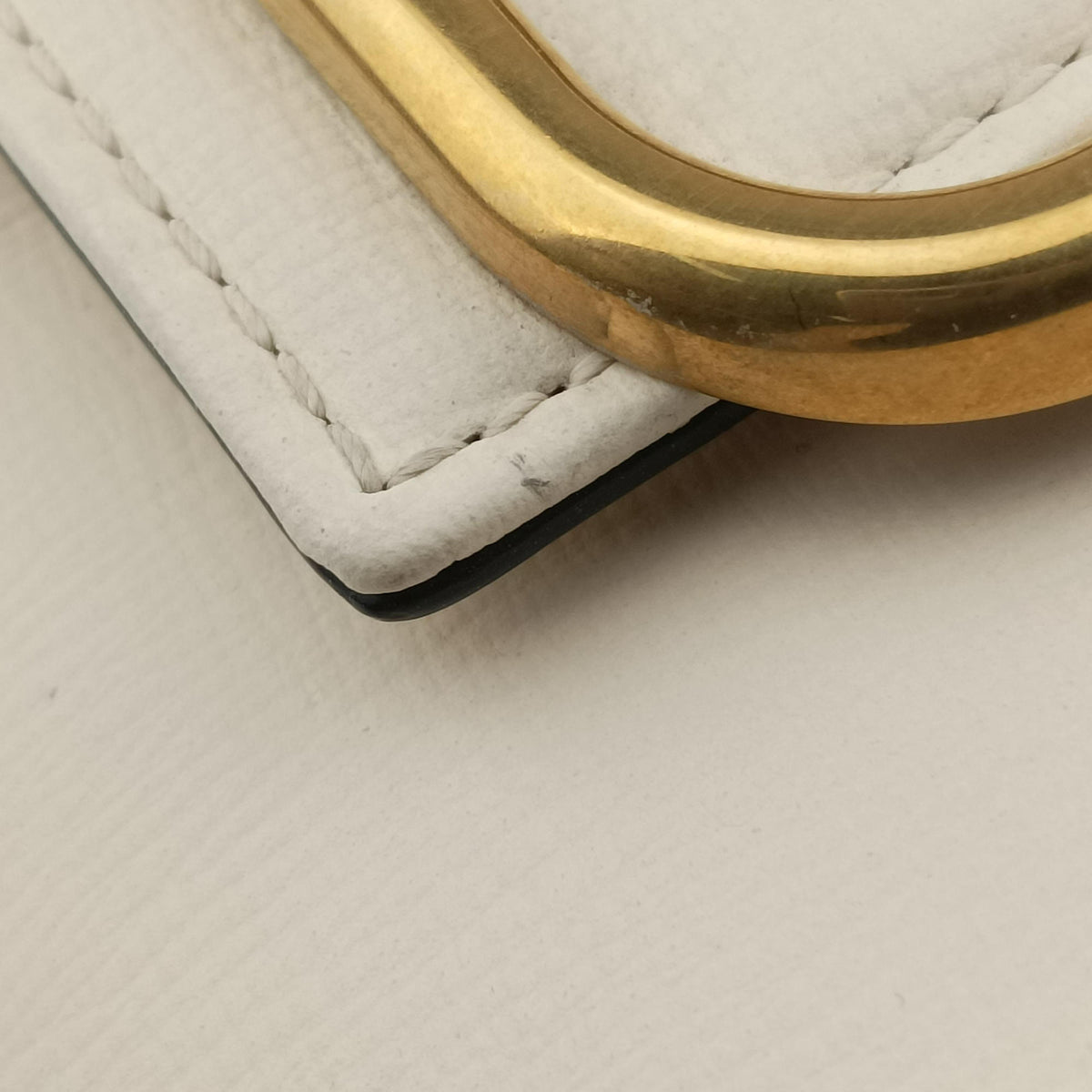Pre-owned Valentino VLogo White Leather  shoulderbag | stylenewstar