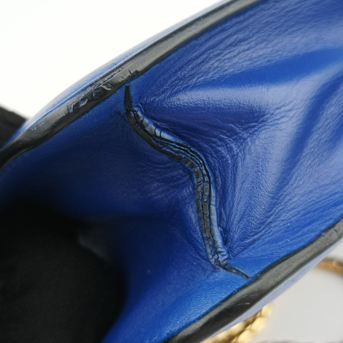 Pre-owned Bvlgari Serpenti Blue Galuchat Skin×Leather  shoulderbag | stylenewstar
