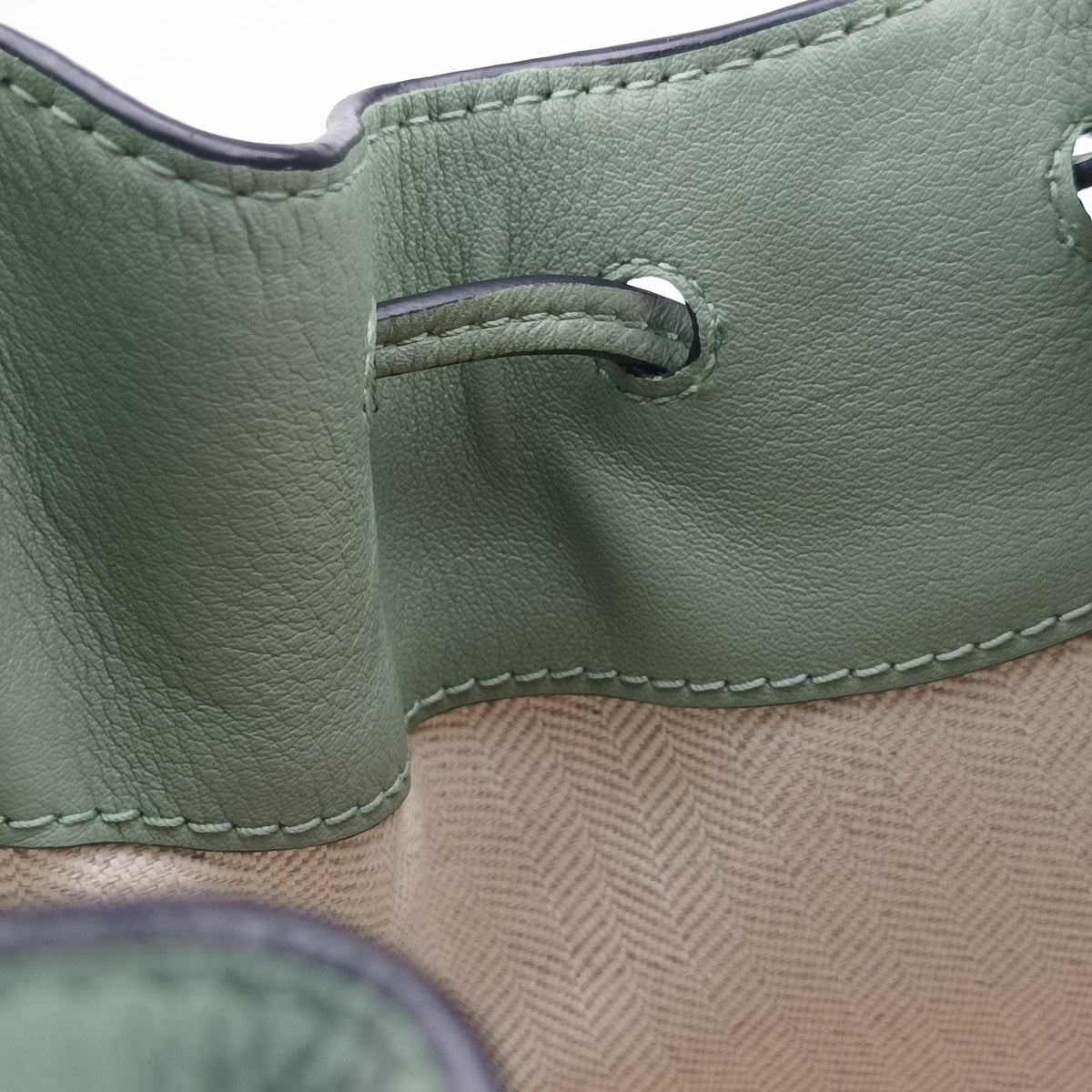 Vintage Loewe hammock Green Leather  shoulderbag | stylenewstar
