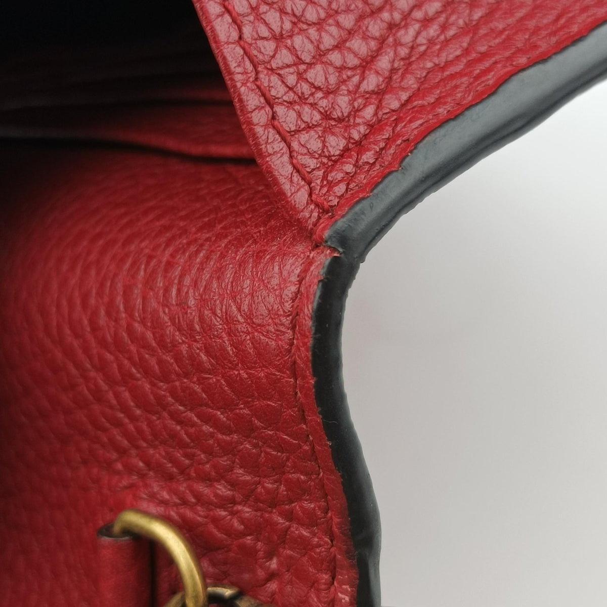 Pre-owned Gucci GG Marmont Red Leather 401232 shoulderbag | stylenewstar