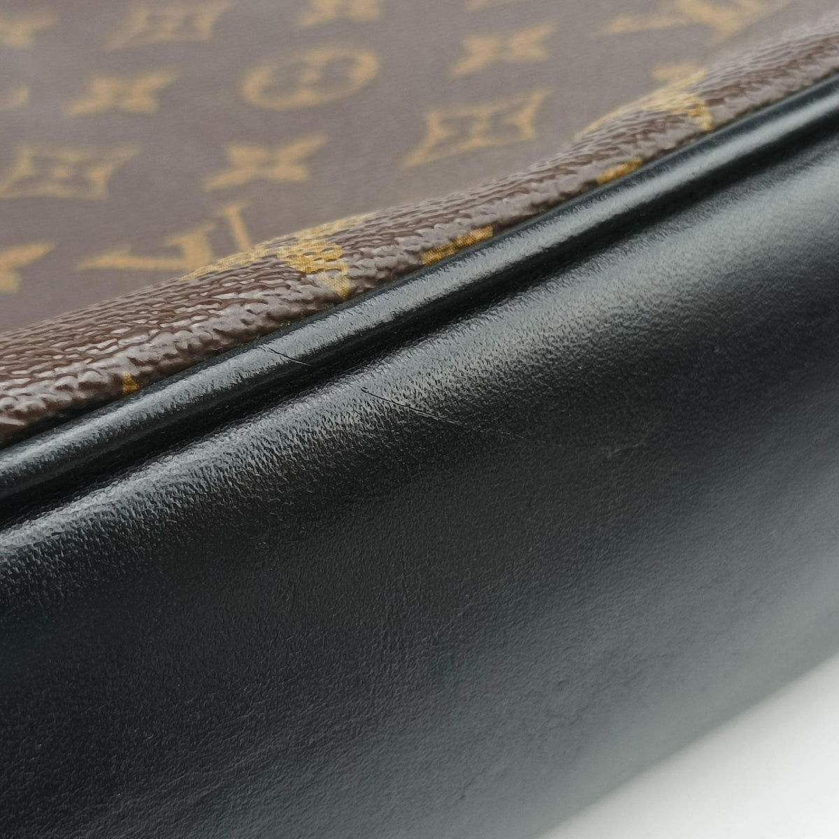 Vintage Louis Vuitton BASS GM brown Monogram Macassar M40386 shoulderbag | stylenewstar