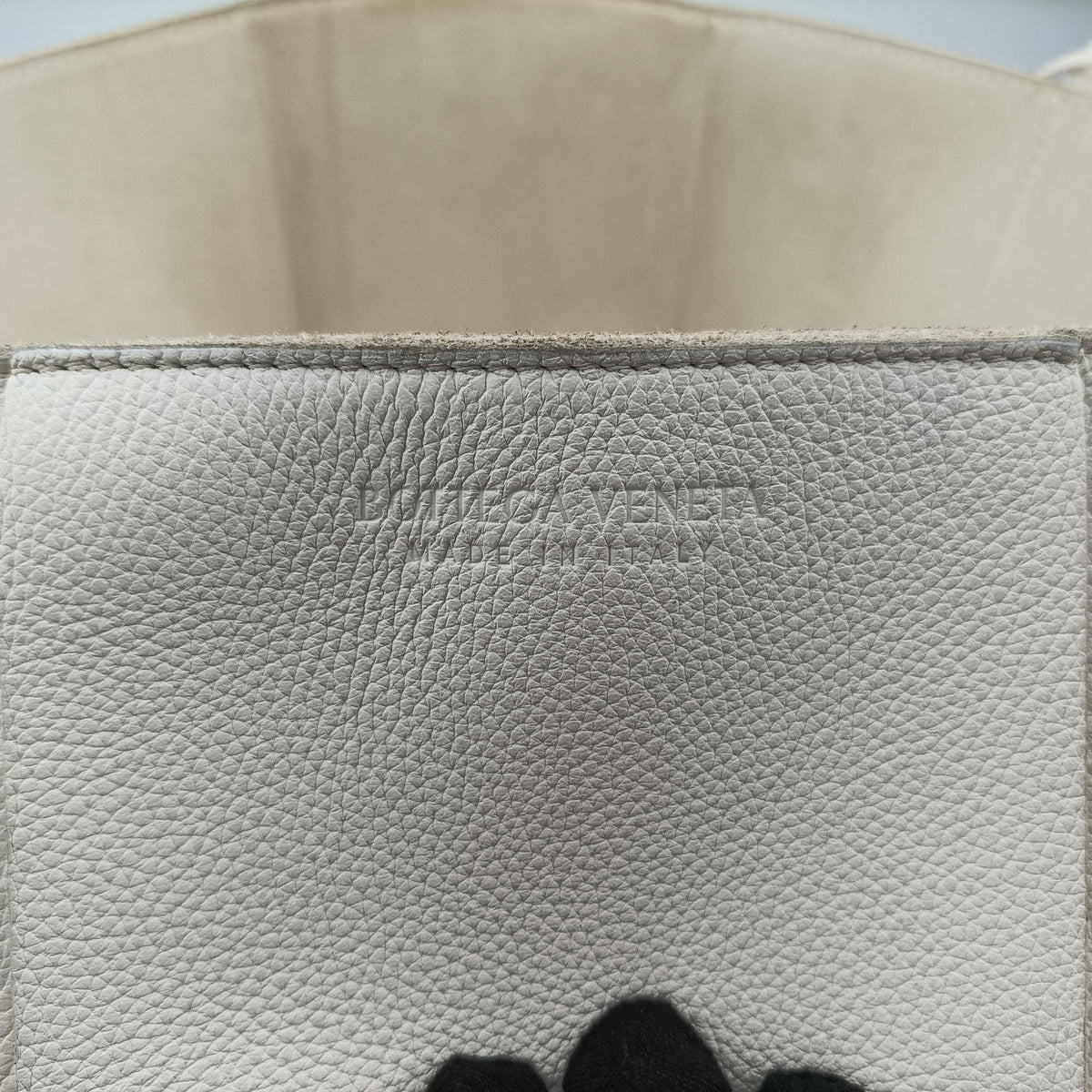 Pre-owned Bottega Veneta The Arcotote White lambskin  handbag | stylenewstar