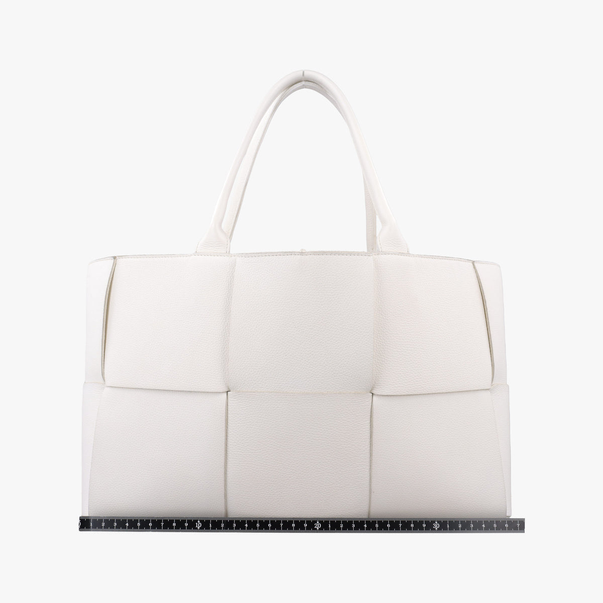 Pre-owned Bottega Veneta The Arcotote White lambskin  handbag | stylenewstar