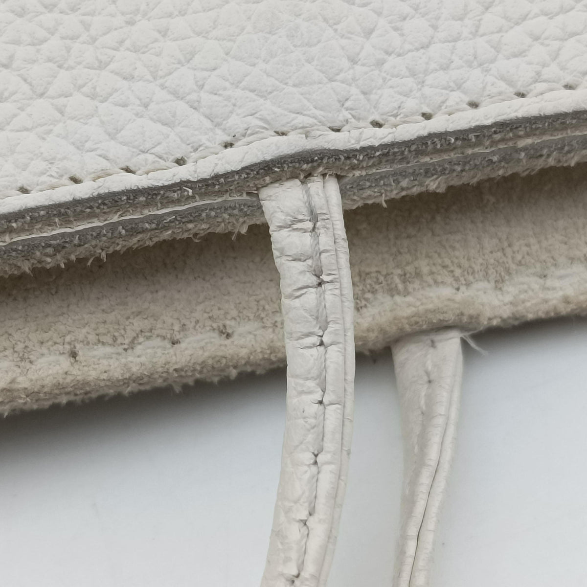 Pre-owned Bottega Veneta The Arcotote White lambskin  handbag | stylenewstar