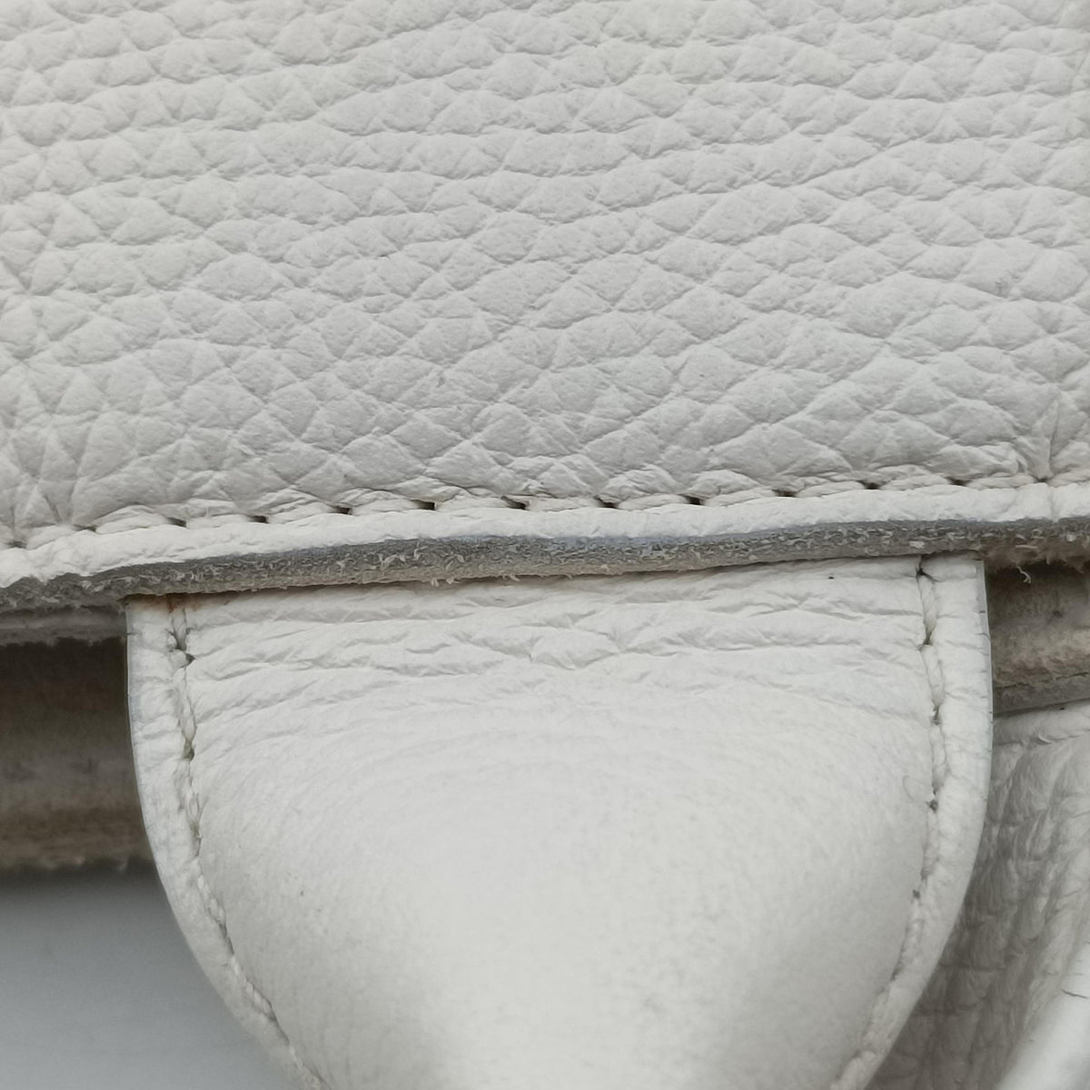 Pre-owned Bottega Veneta The Arcotote White lambskin  handbag | stylenewstar