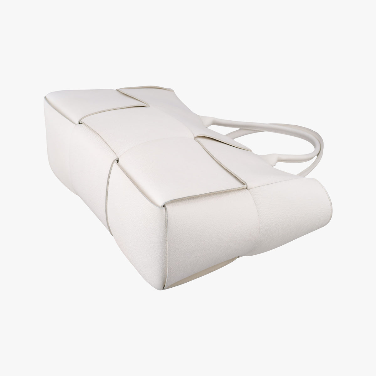 Pre-owned Bottega Veneta The Arcotote White lambskin  handbag | stylenewstar