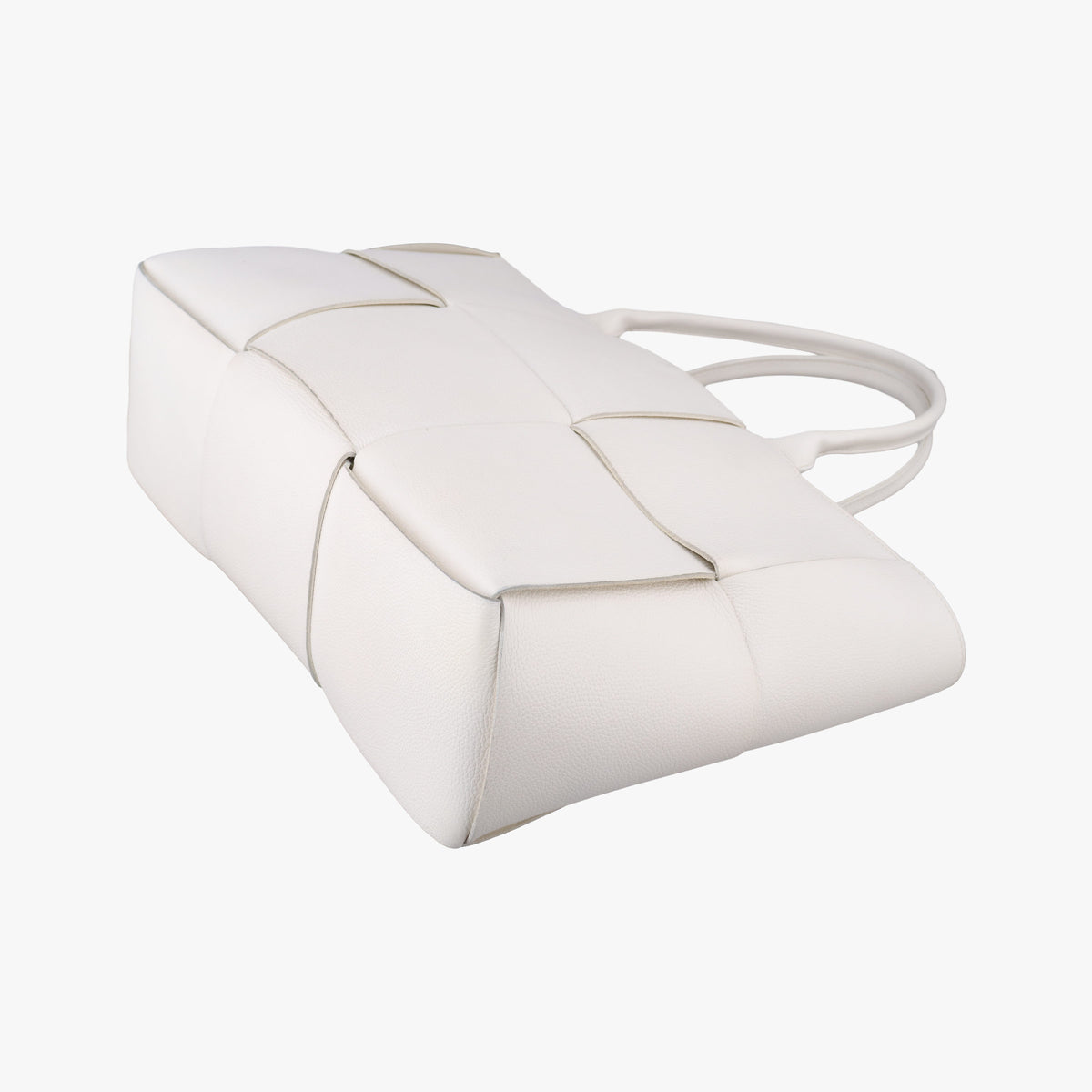 Pre-owned Bottega Veneta The Arcotote White lambskin  handbag | stylenewstar