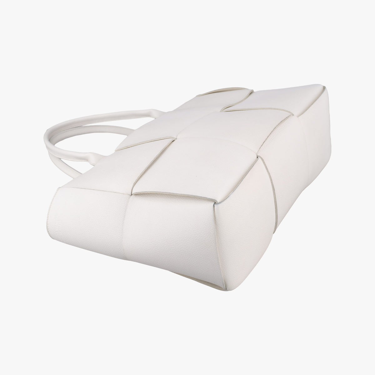 Pre-owned Bottega Veneta The Arcotote White lambskin  handbag | stylenewstar
