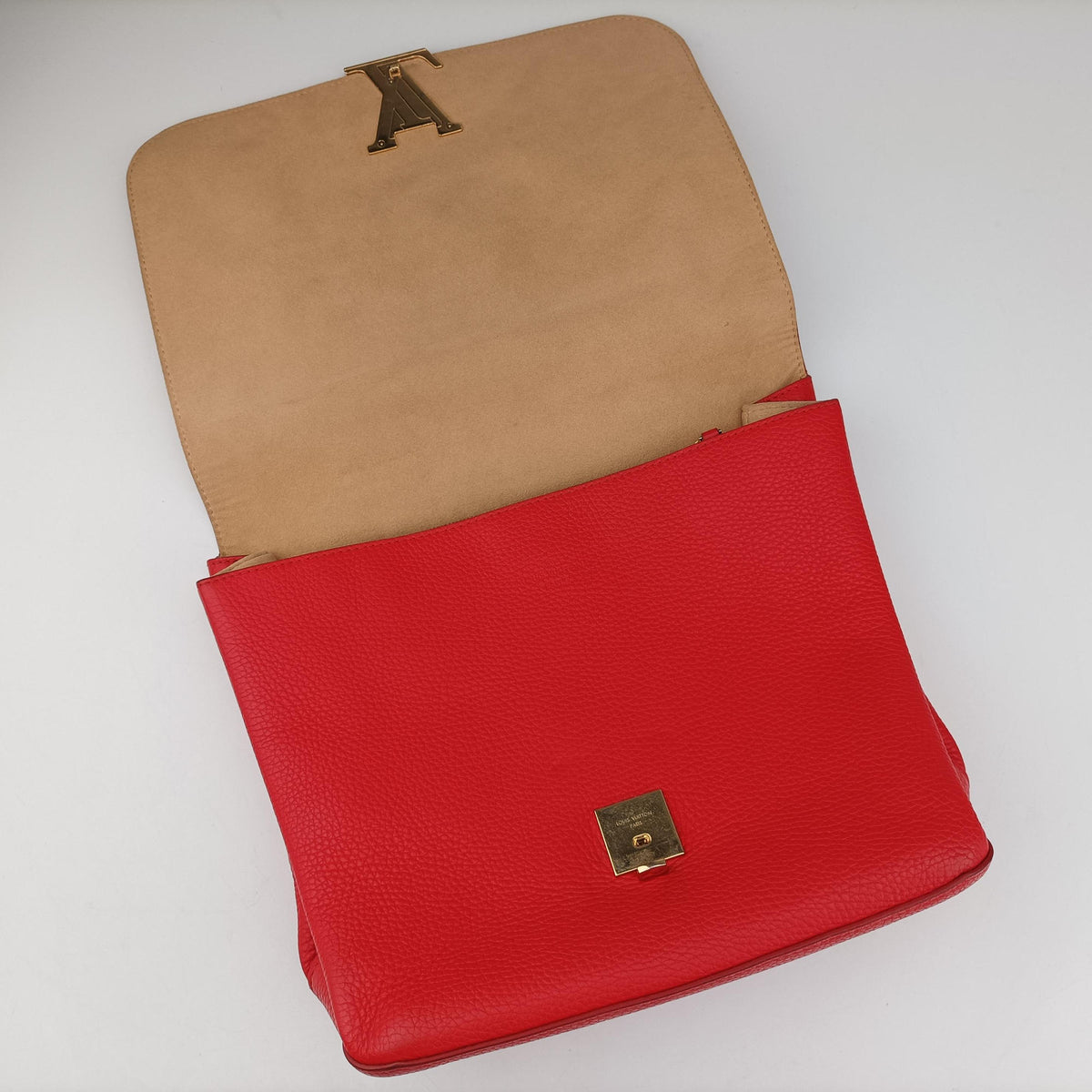 Pre-owned Louis Vuitton VOLTA Parnassus Ruby Taurillon leather M50543 shoulderbag | stylenewstar