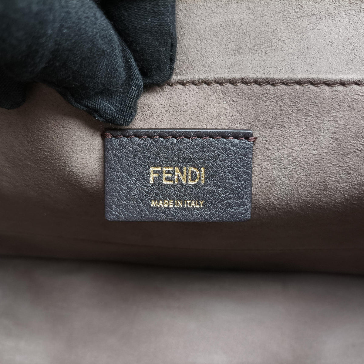 Secondhand Fendi Kan I F Pink Leather 8BT284 shoulderbag | stylenewstar