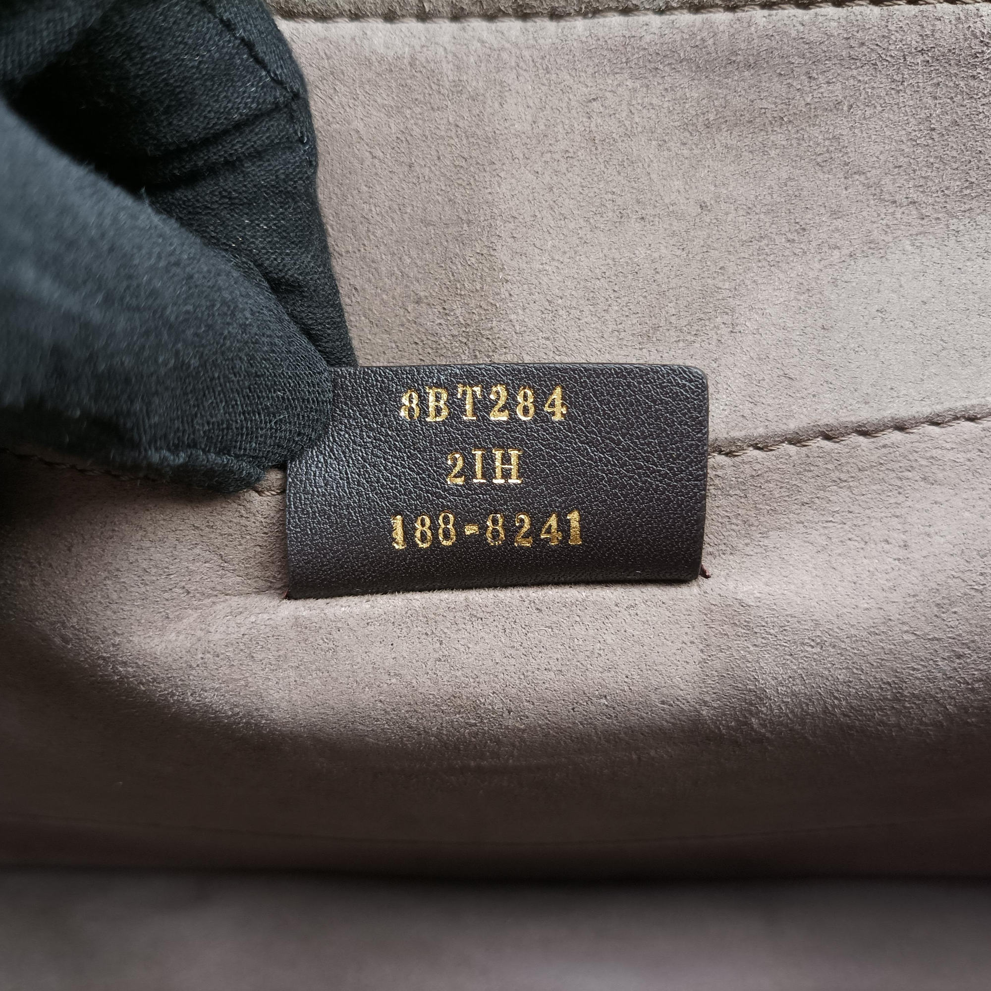 Secondhand Fendi Kan I F Pink Leather 8BT284 shoulderbag | stylenewstar