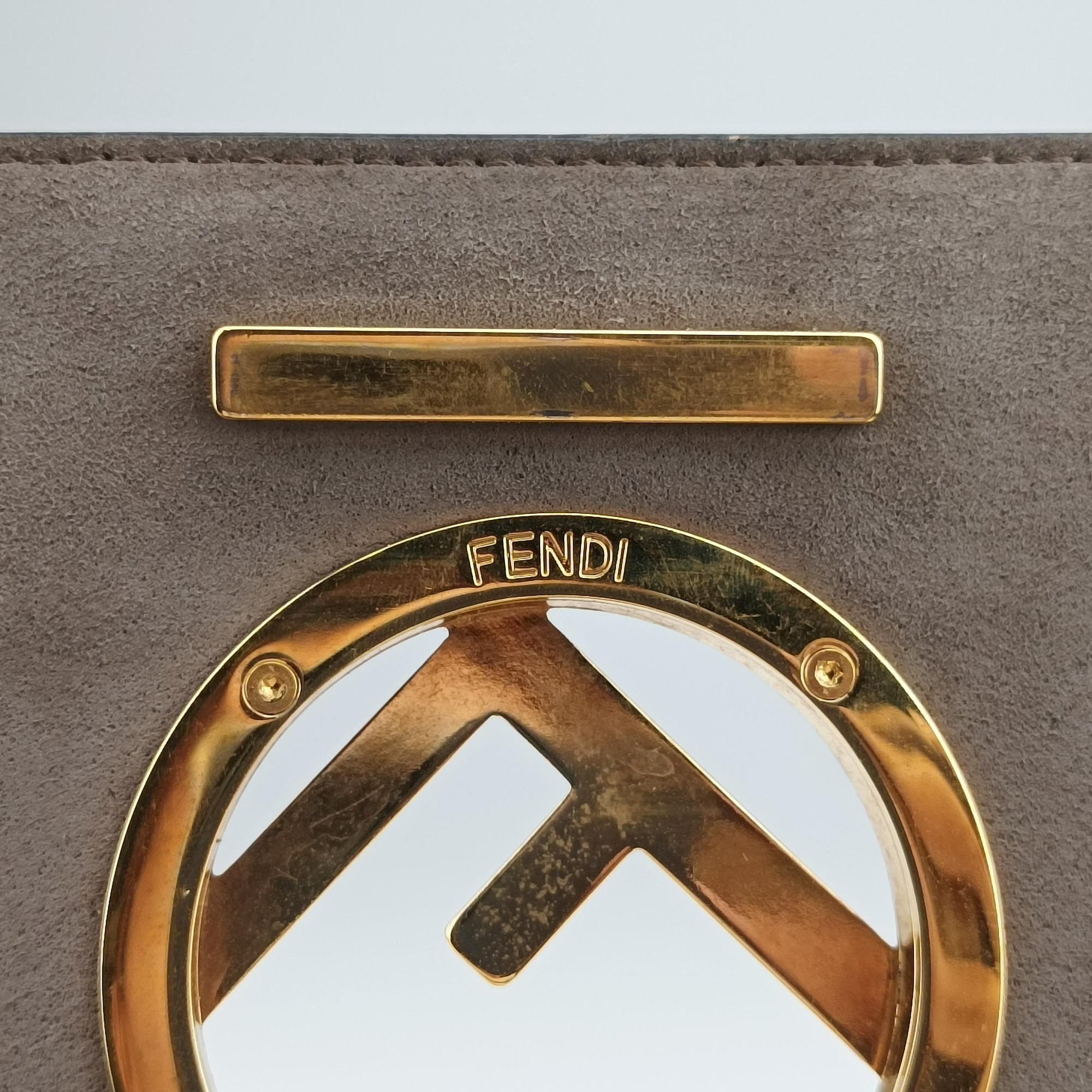 Secondhand Fendi Kan I F Pink Leather 8BT284 shoulderbag | stylenewstar