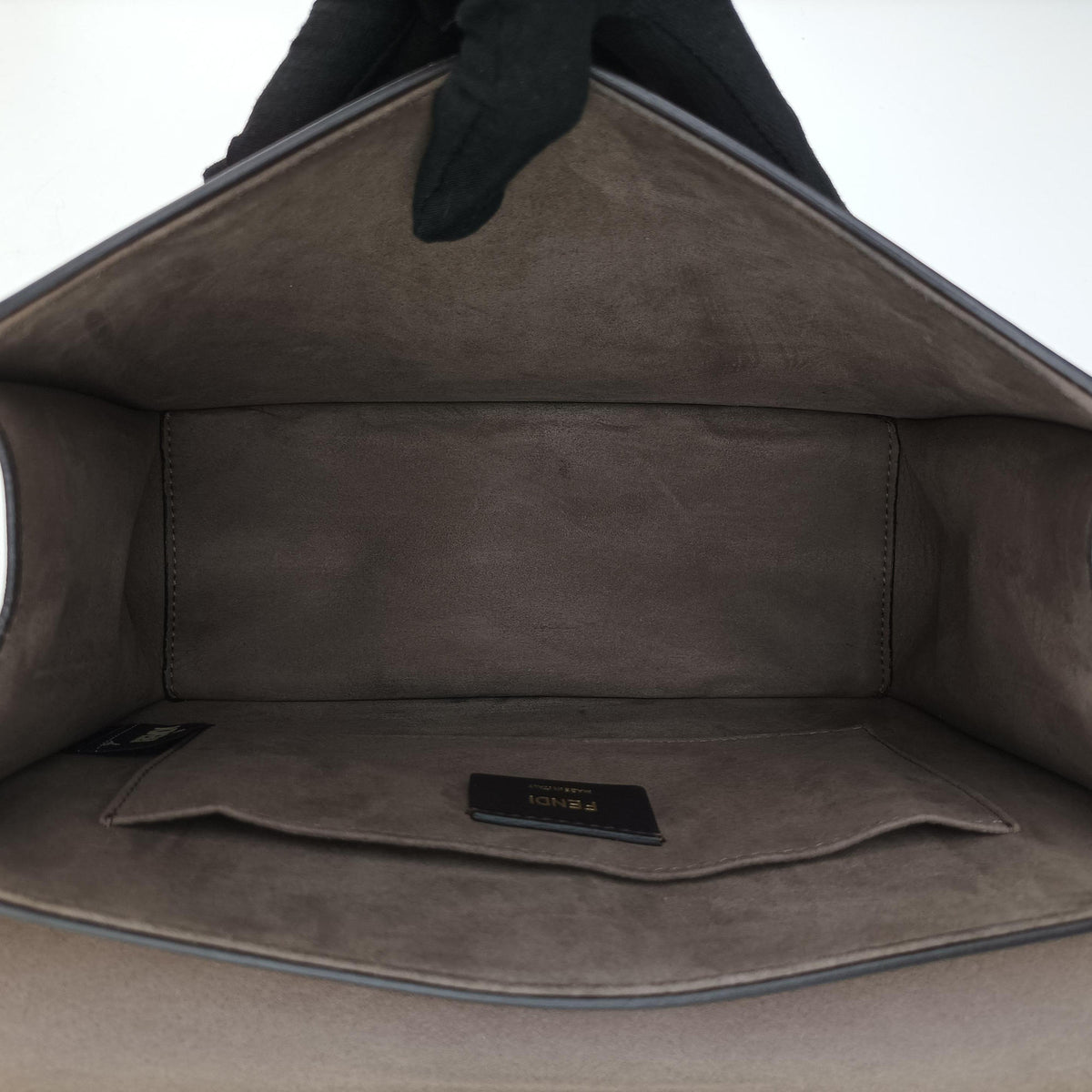 Secondhand Fendi Kan I F Pink Leather 8BT284 shoulderbag | stylenewstar
