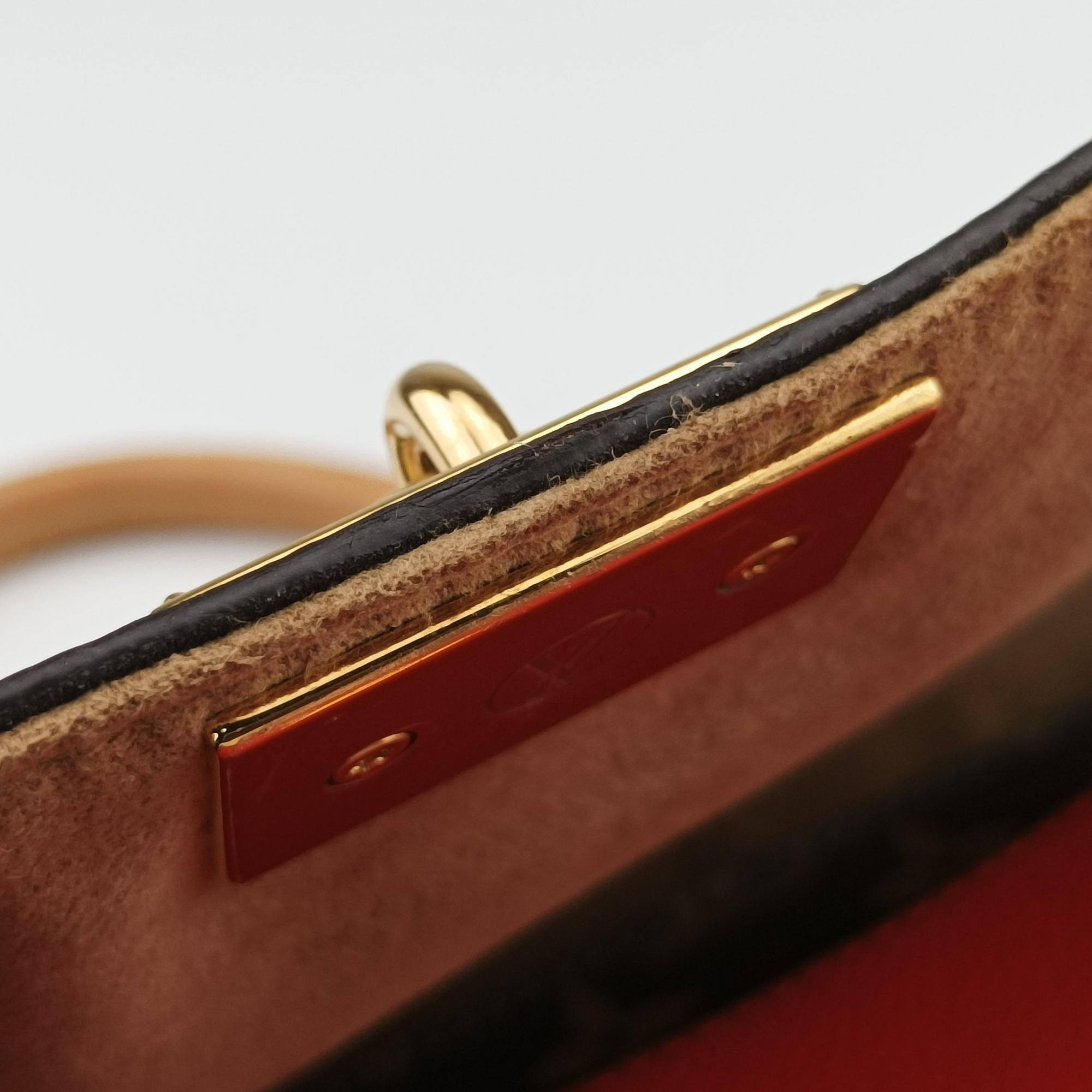 Secondhand Louis Vuitton MARIGNAN Brown × Coquelicot Monogram Canvas×calf leather M44286 shoulderbag | stylenewstar