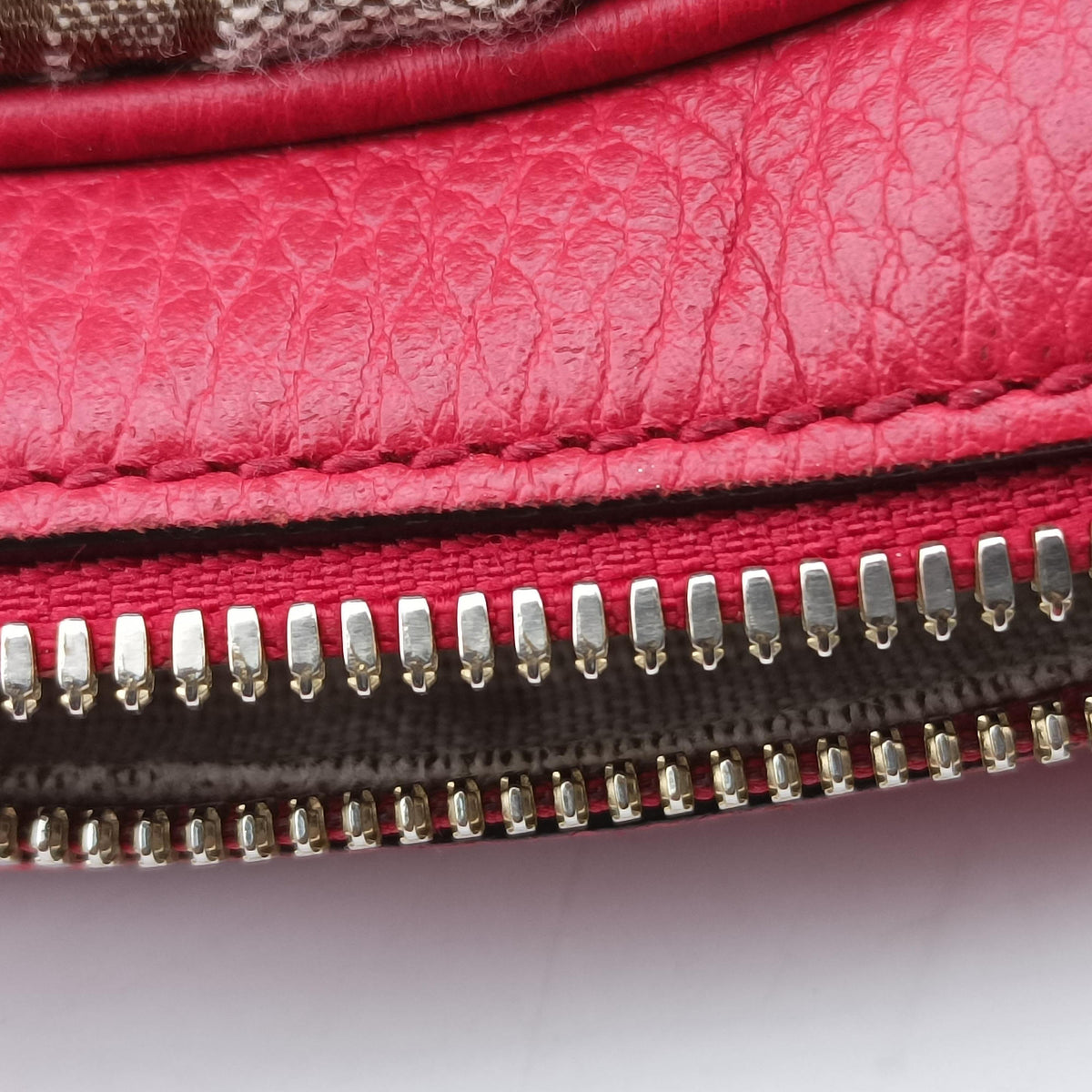 Vintage Gucci Bree Microguccissima Beige x red Canvas×Leather 449413 shoulderbag | stylenewstar