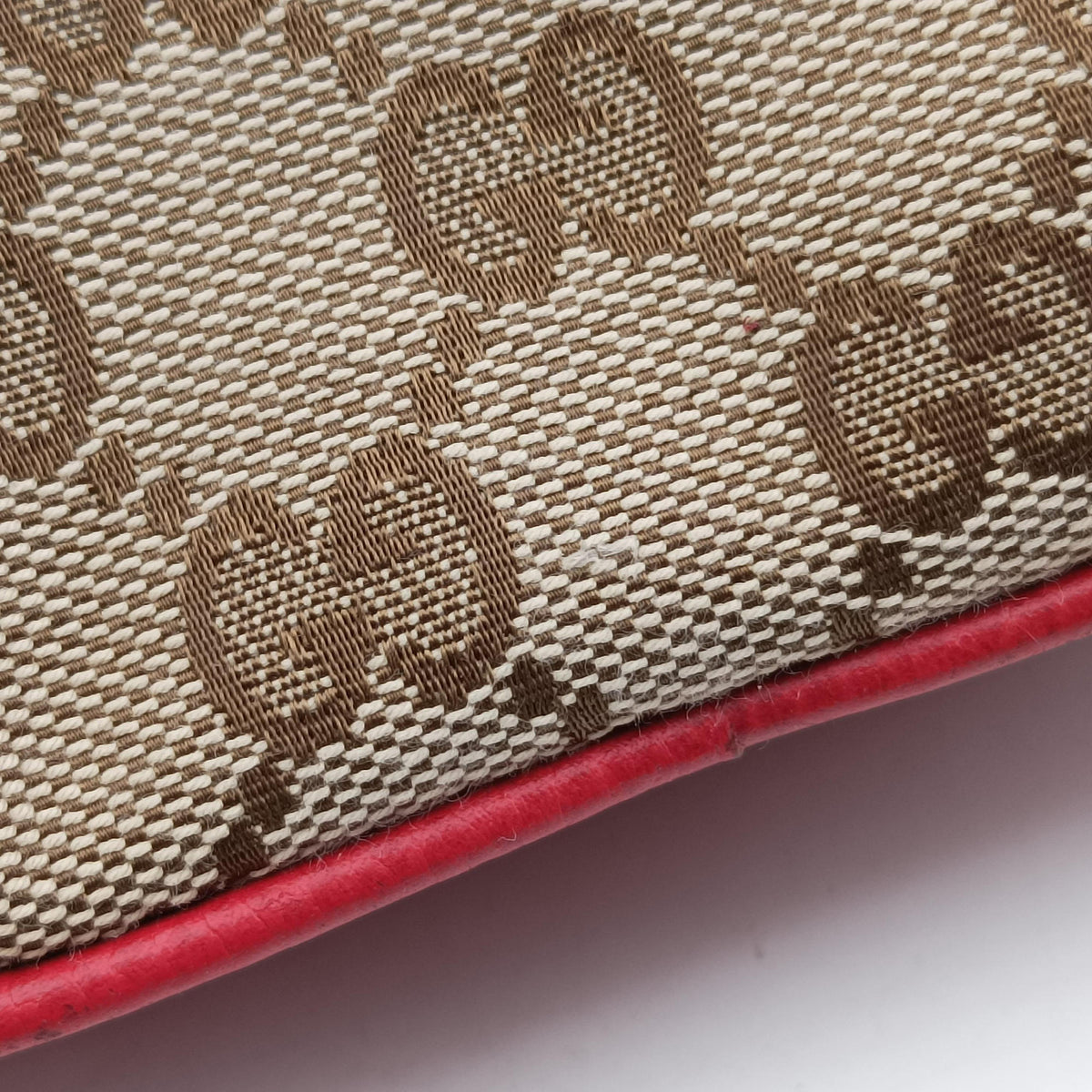 Vintage Gucci Bree Microguccissima Beige x red Canvas×Leather 449413 shoulderbag | stylenewstar