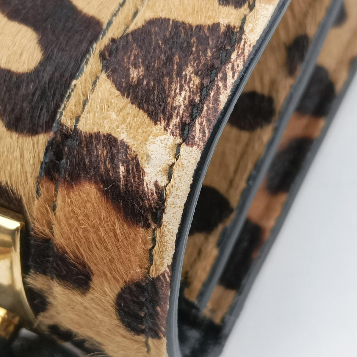 Pre-owned Miu Miu Leopard print Multicolour ponyhair×leather  shoulderbag | stylenewstar