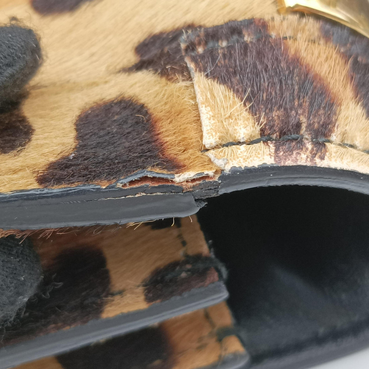 Pre-owned Miu Miu Leopard print Multicolour ponyhair×leather  shoulderbag | stylenewstar