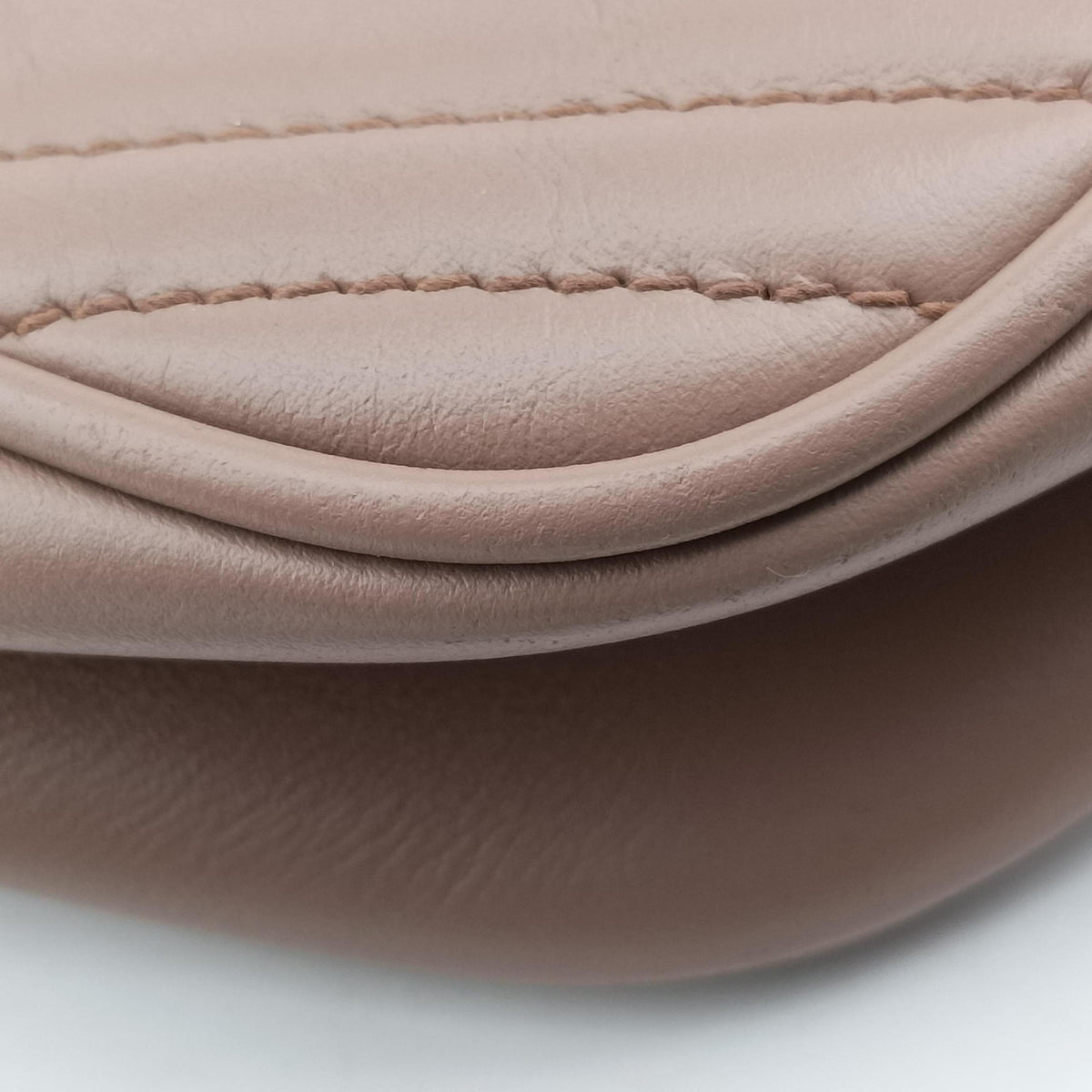 Pre-owned Gucci GG Marmont Beige Leather 447632 shoulderbag | stylenewstar