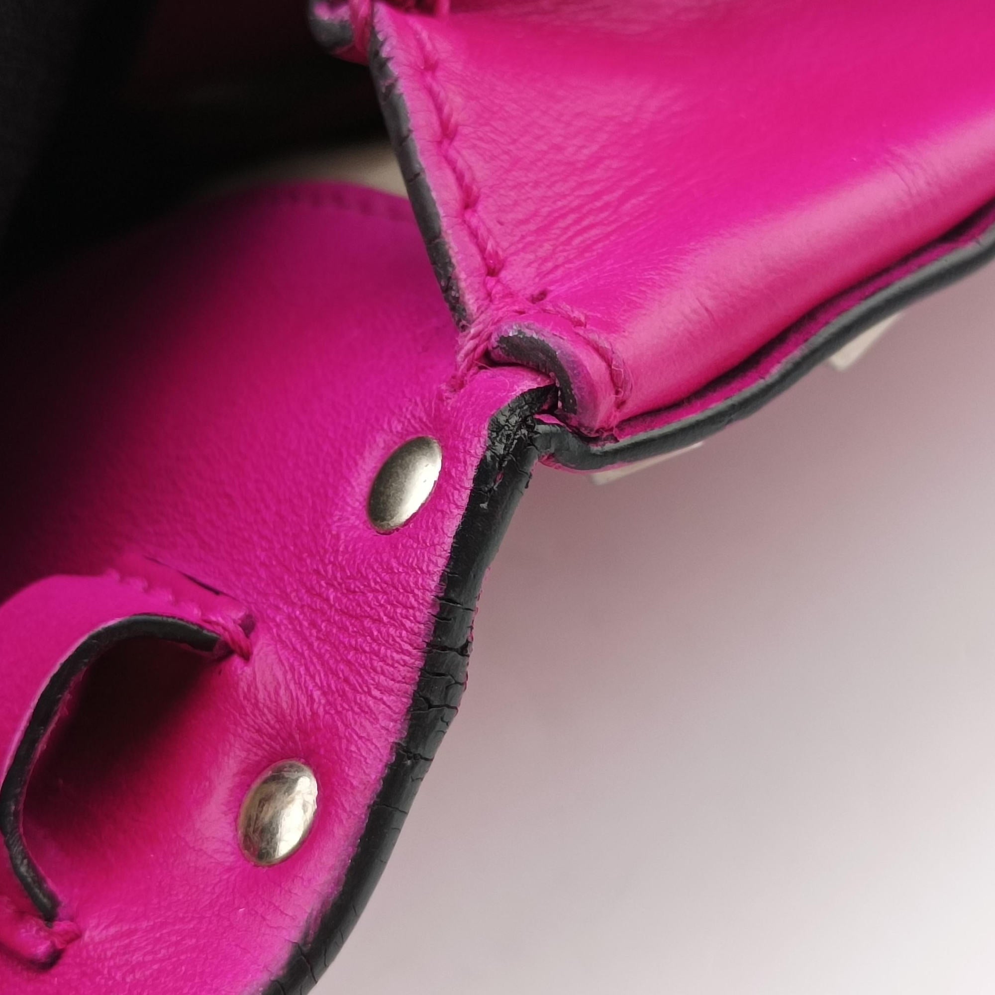Pre-owned Valentino Rockstud purple Leather  shoulderbag | stylenewstar