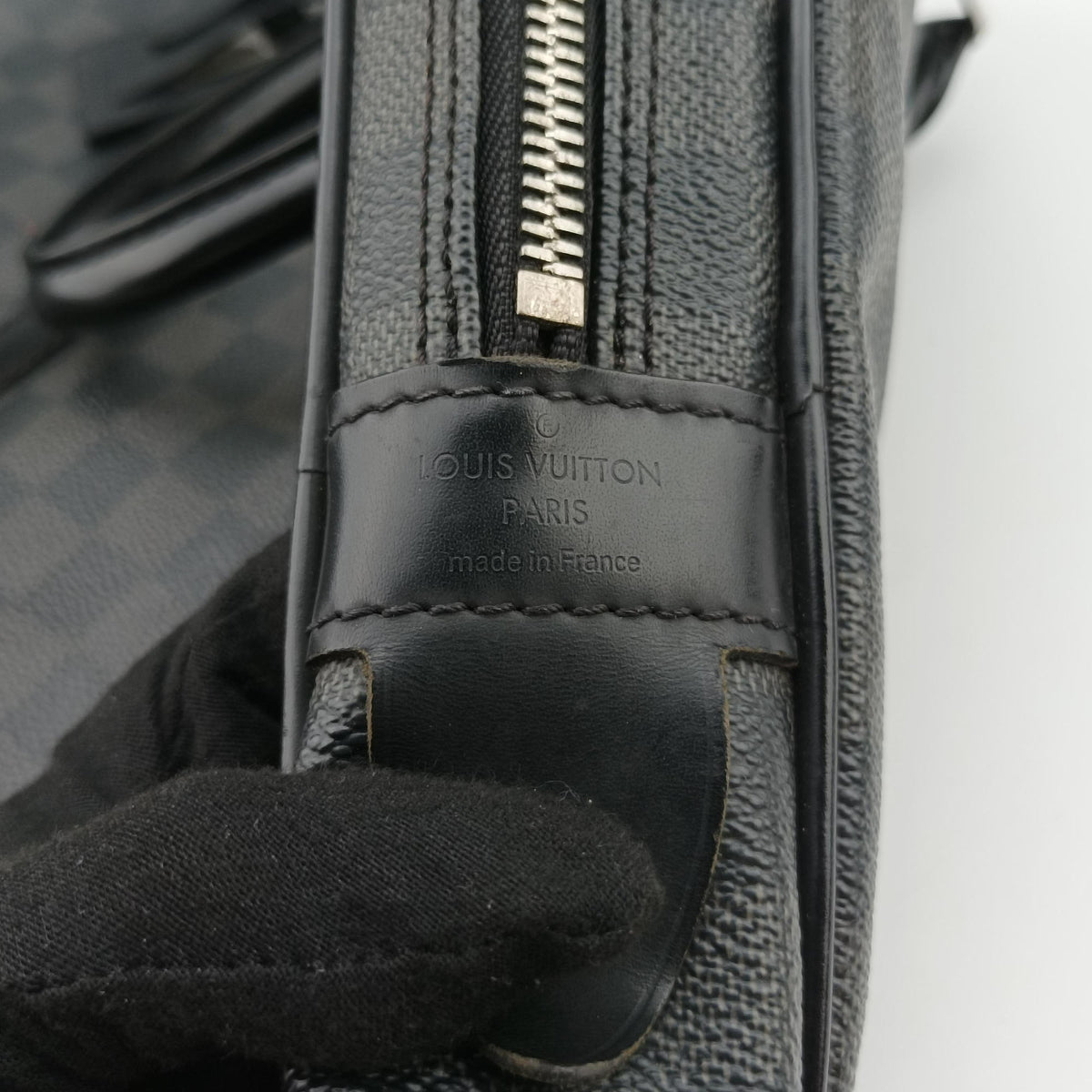 Pre-owned Louis Vuitton Porte Documents Voyage Noir Damier Graphite N41125 handbag | stylenewstar