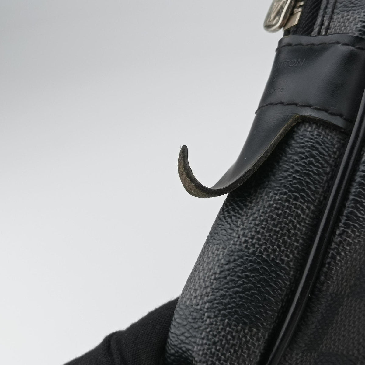 Pre-owned Louis Vuitton Porte Documents Voyage Noir Damier Graphite N41125 handbag | stylenewstar