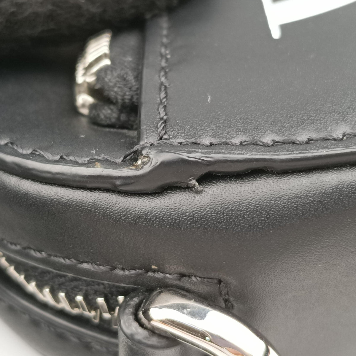 Pre-owned Valentino VLTN Print Black Leather  shoulderbag | stylenewstar