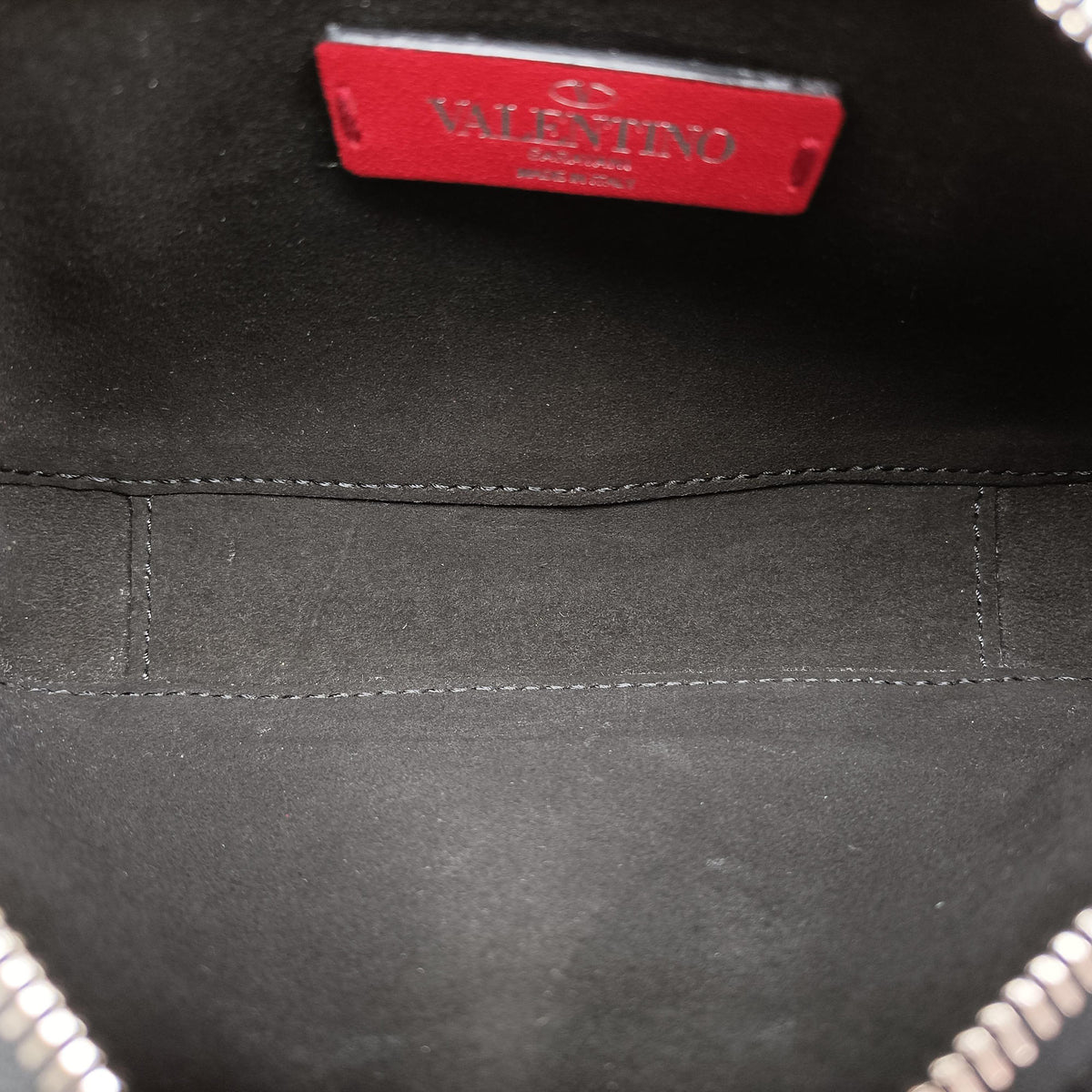 Pre-owned Valentino VLTN Print Black Leather  shoulderbag | stylenewstar